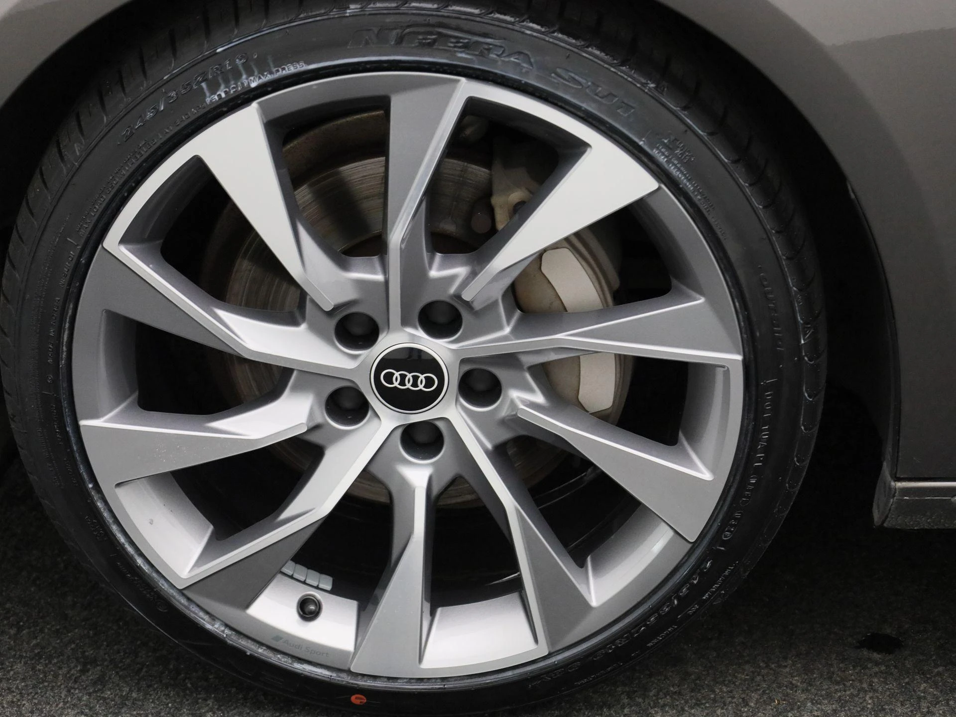 Audi-A4-image-13
