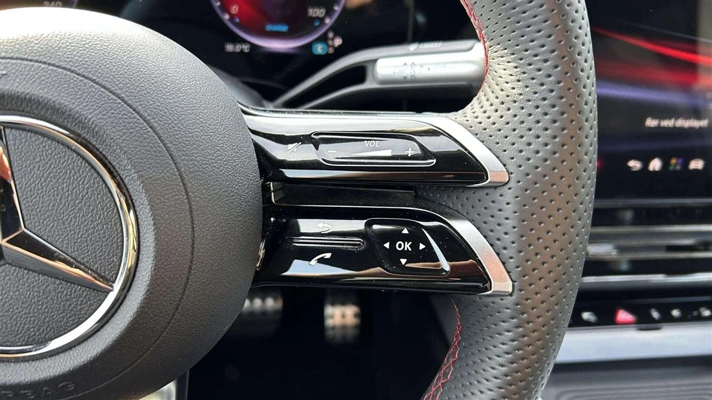 Mercedes-Benz-CLA-image-14