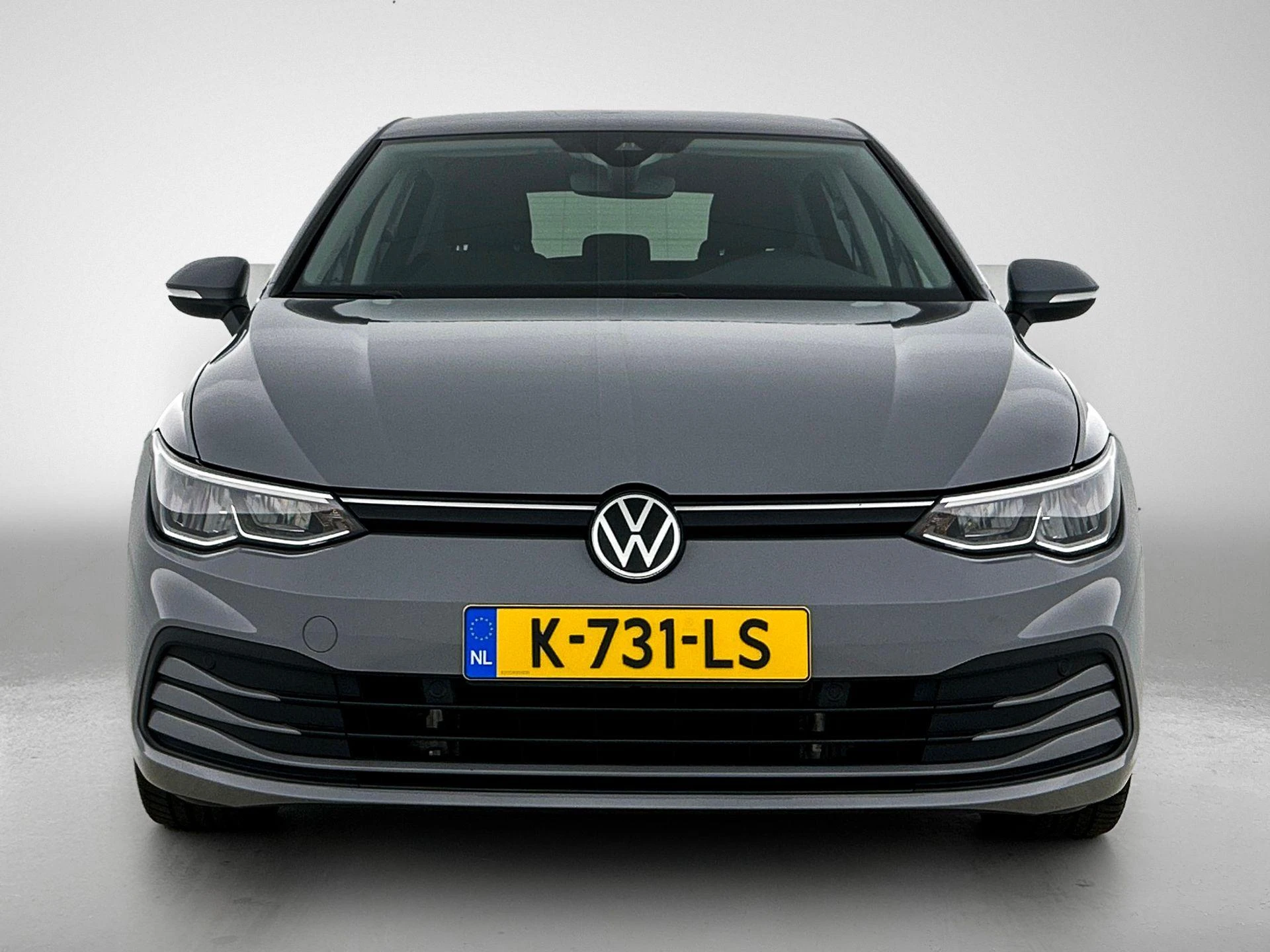 Volkswagen-Golf-image-4