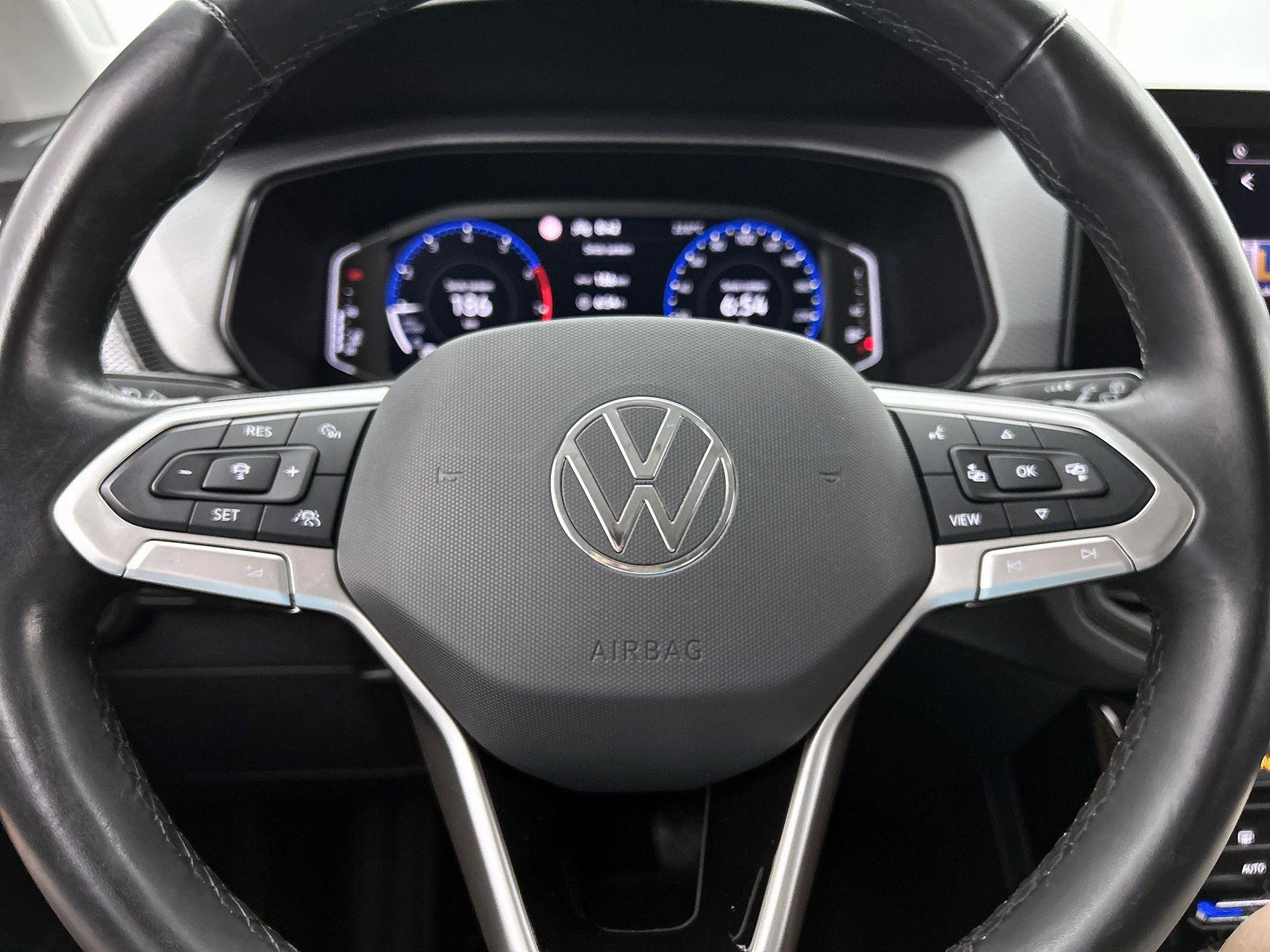 Volkswagen-T-Cross-image-32