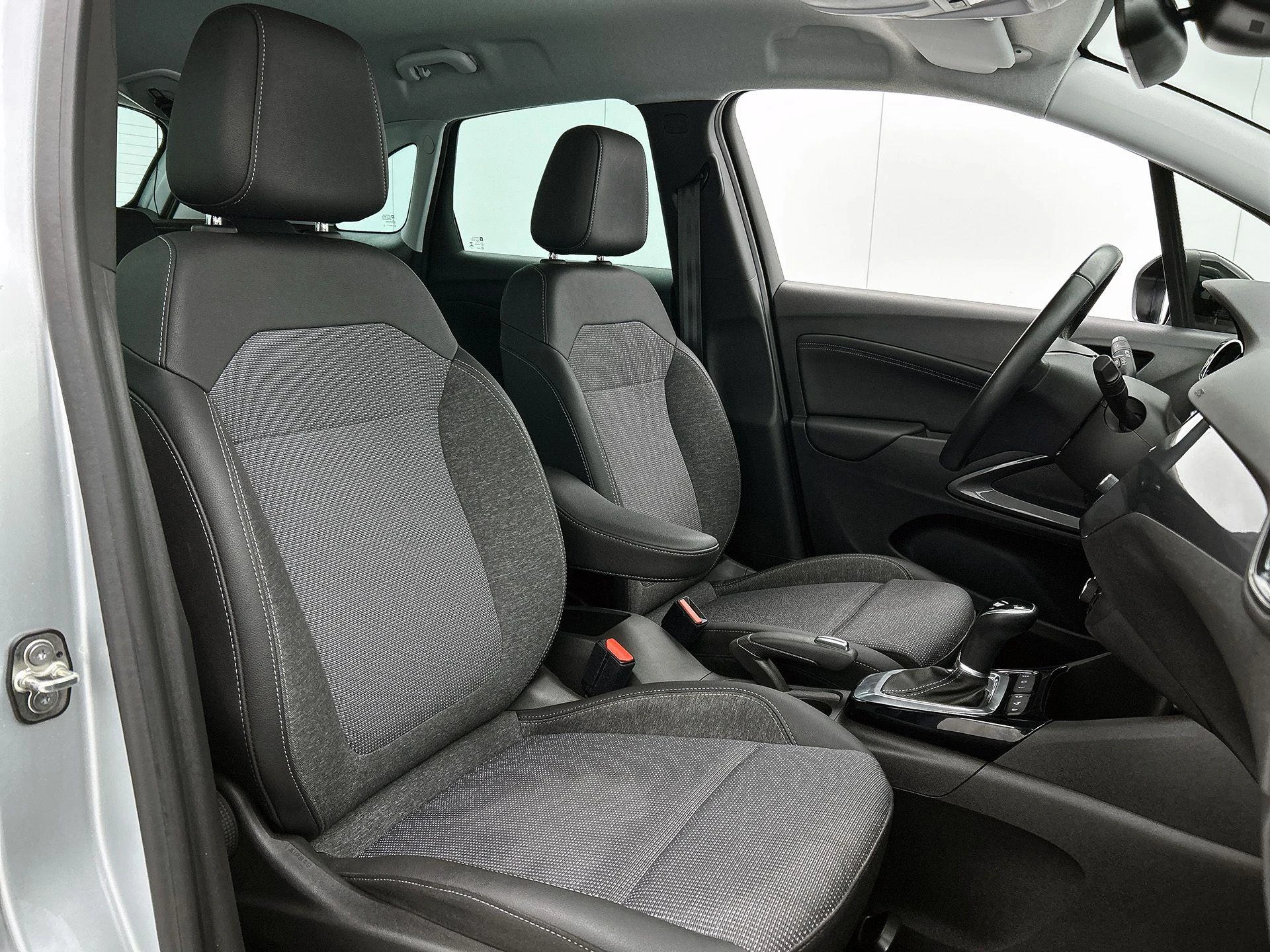 Opel-Crossland-image-39