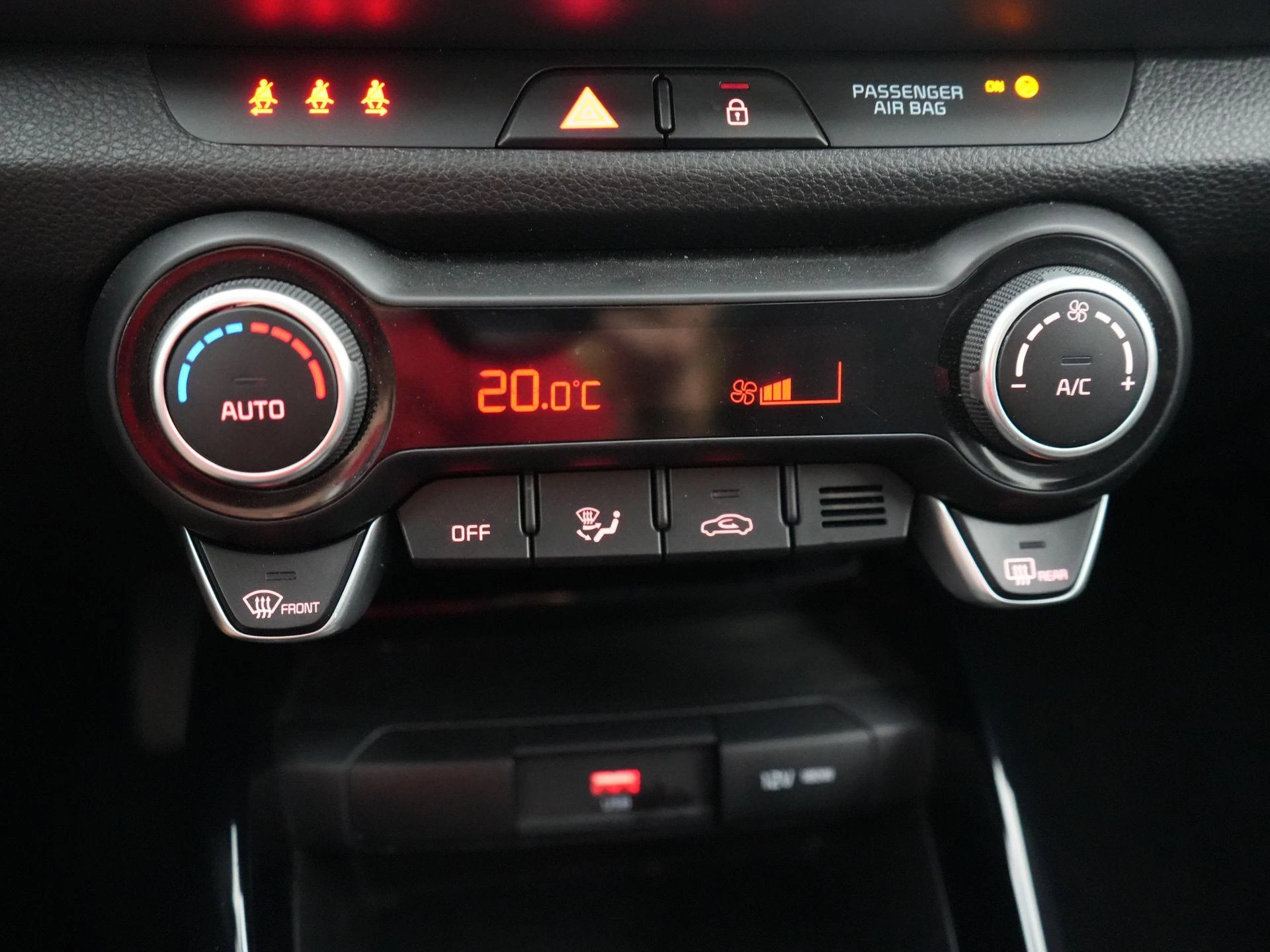 Kia-Stonic-image-16
