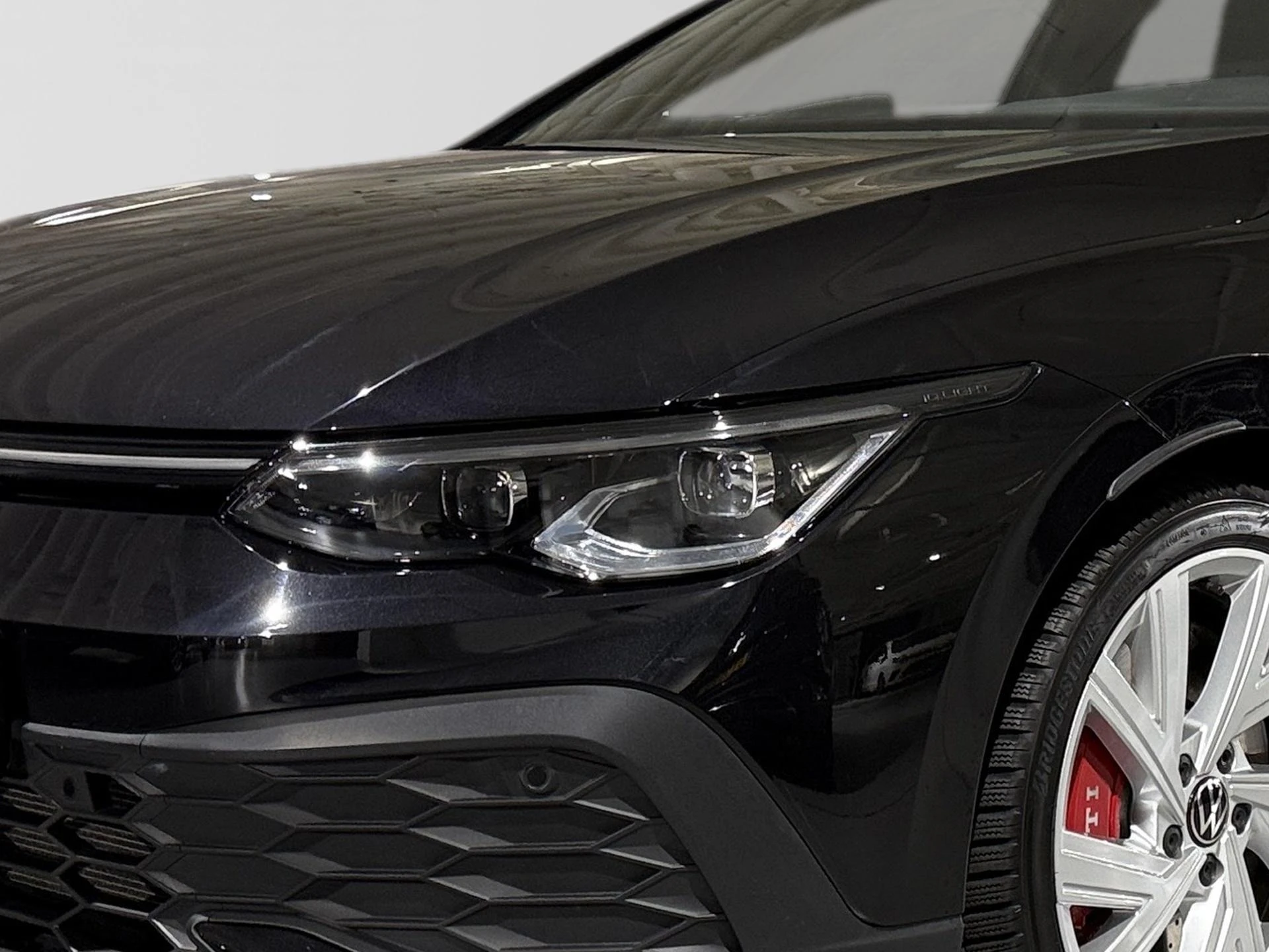 Volkswagen-Golf-image-20