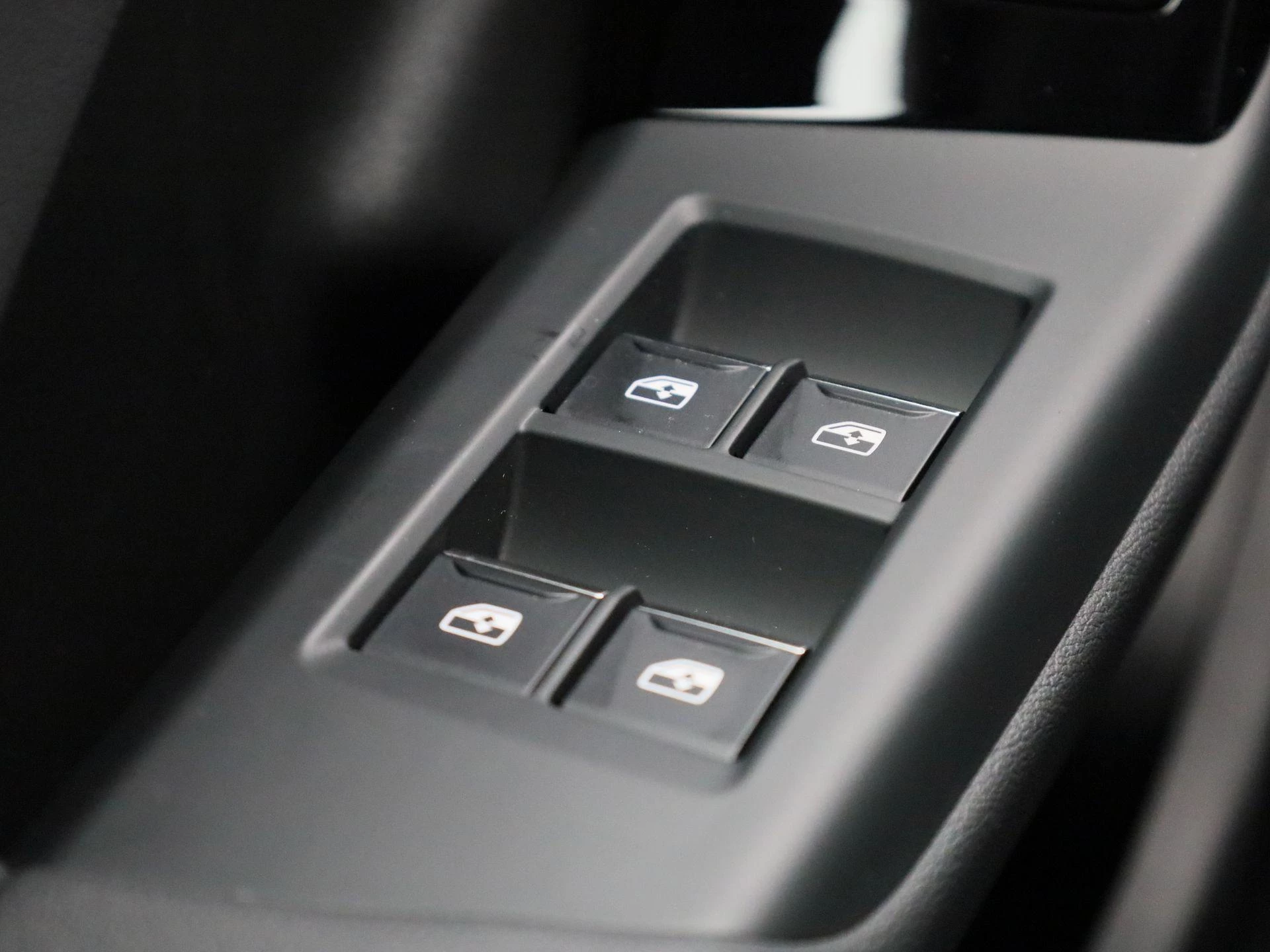 Audi-Q6 e-tron-image-38