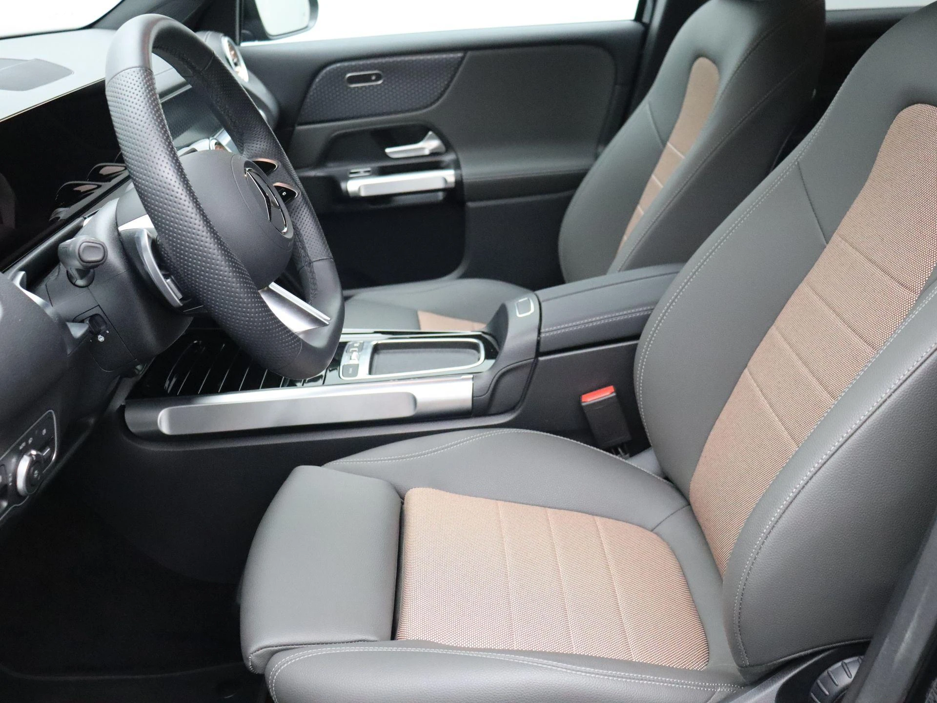 Mercedes-Benz EQB 250+ Luxury Line + ELECTRIC ART ADVANCED PLUS + CARPLAY +