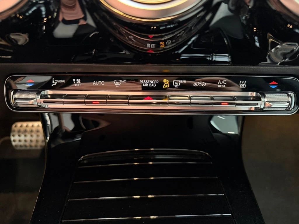 Mercedes-Benz-CLA 250-image-20