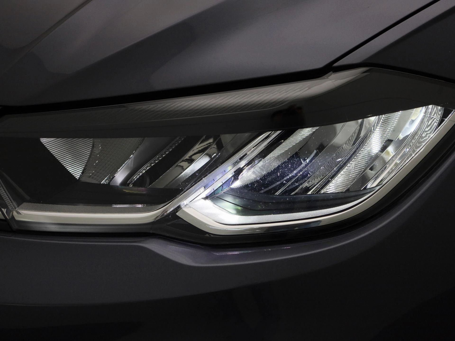 Volkswagen-Polo-image-13