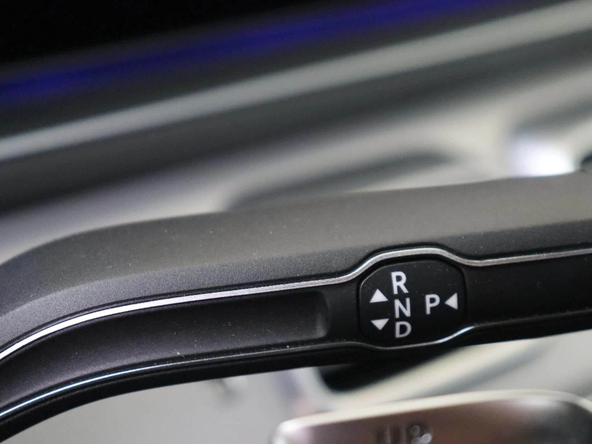 Mercedes-Benz-GLE-image-13
