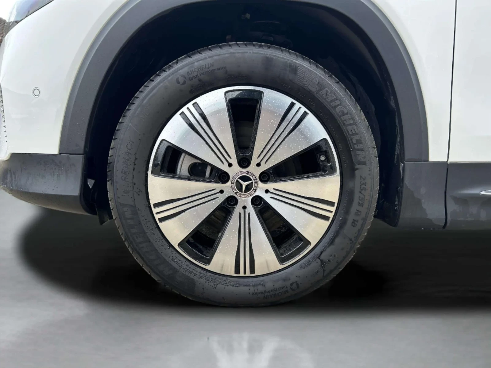 Mercedes-Benz EQB EQB300 Progressive 4Matic