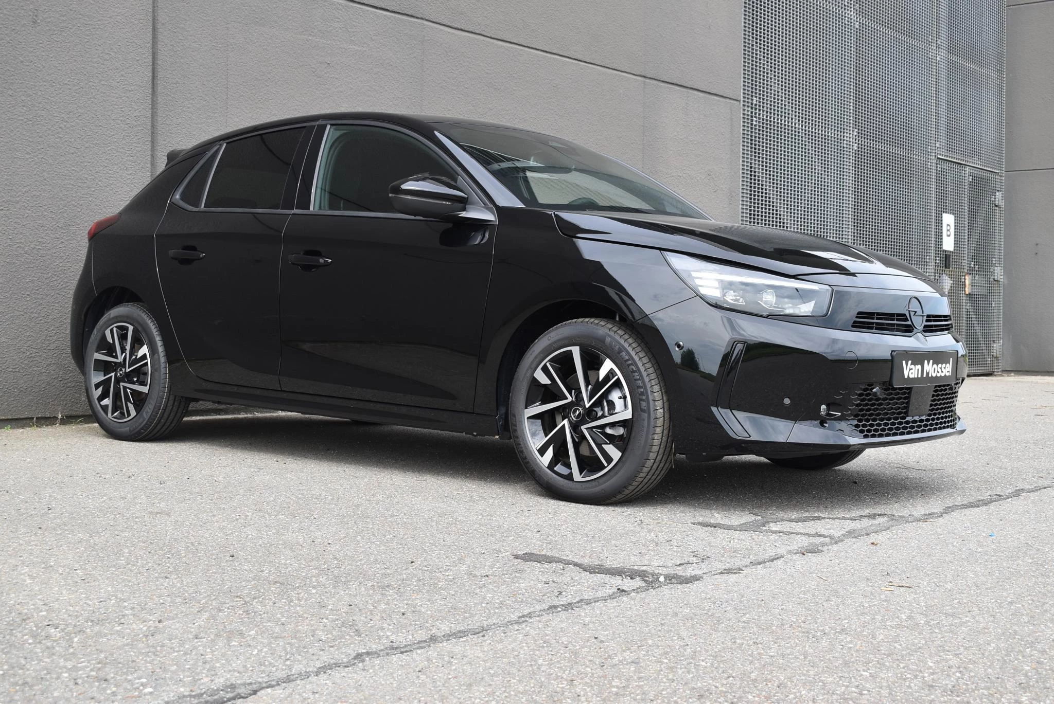 Opel-Corsa-image-2