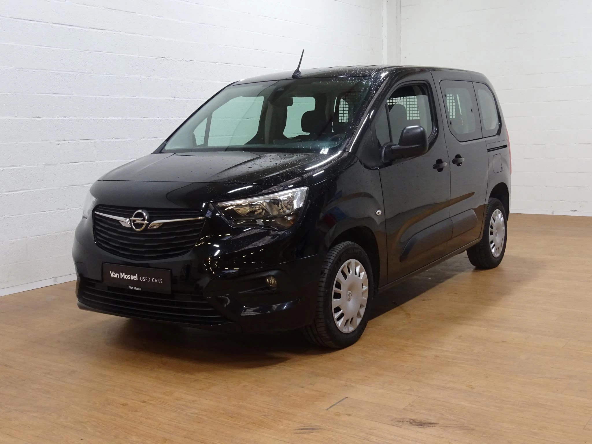 Opel-Combo-image-4