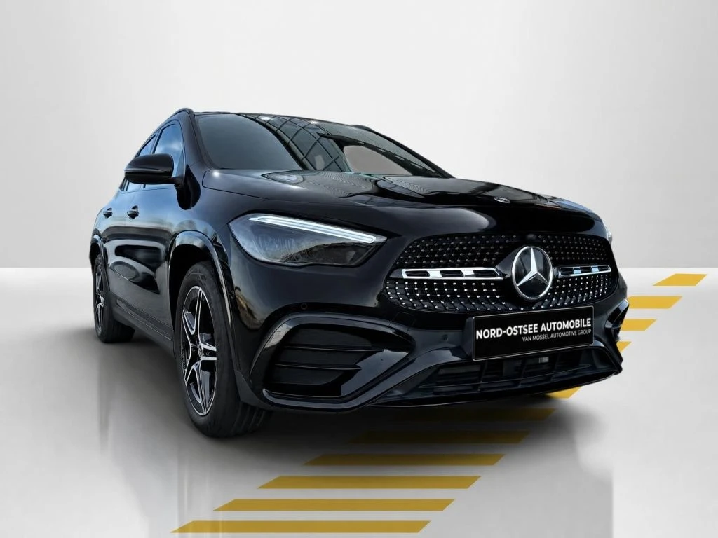 Mercedes-Benz-GLA 180 d-image-17