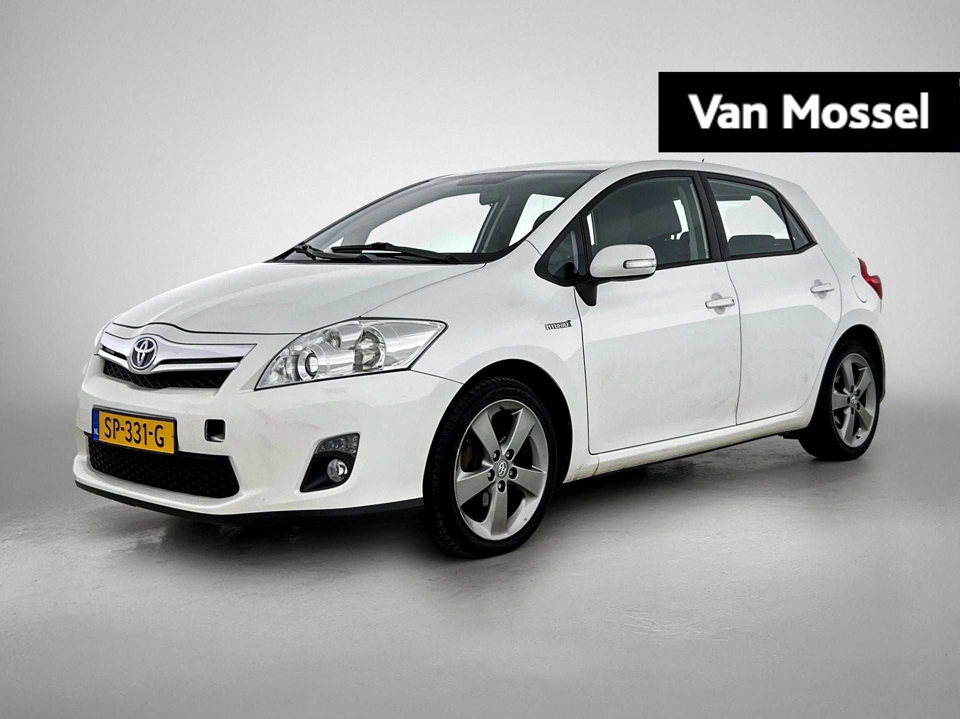 Toyota-Auris-image-0