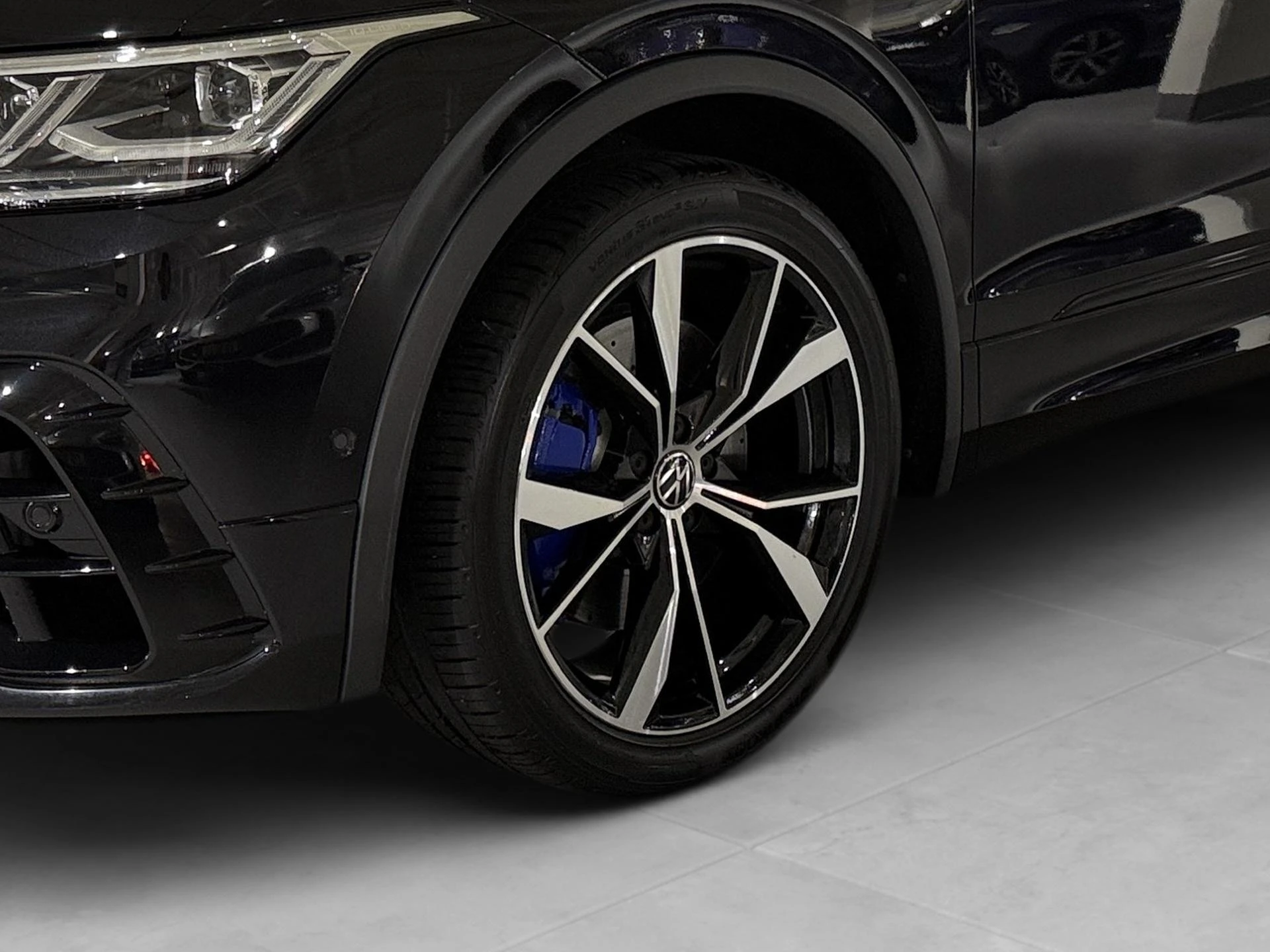 Volkswagen-Tiguan-image-20