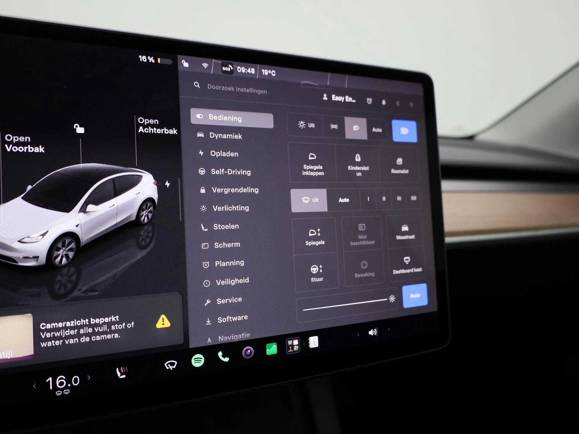 Tesla-Model Y-image-17
