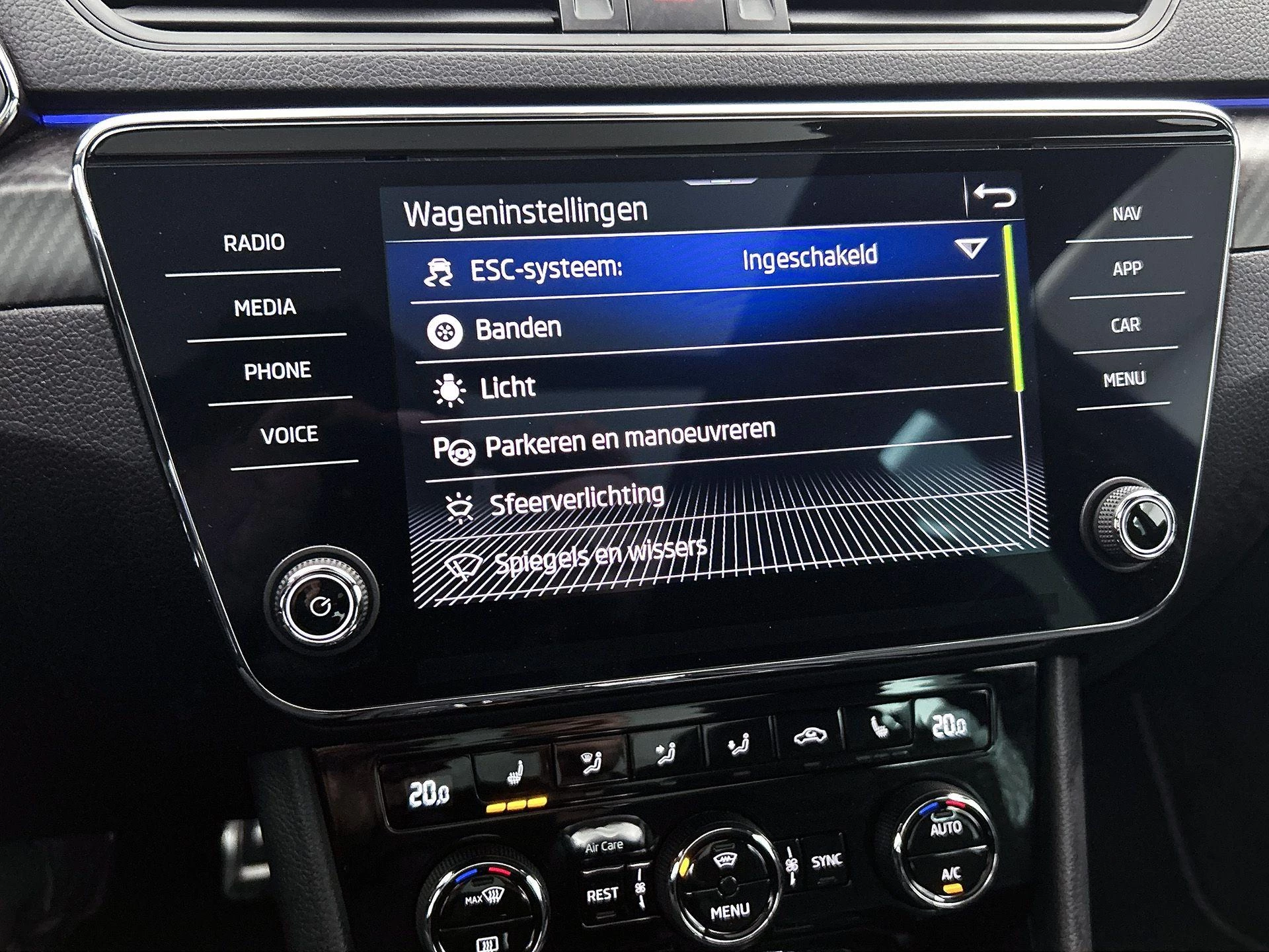 Škoda-Superb-image-10