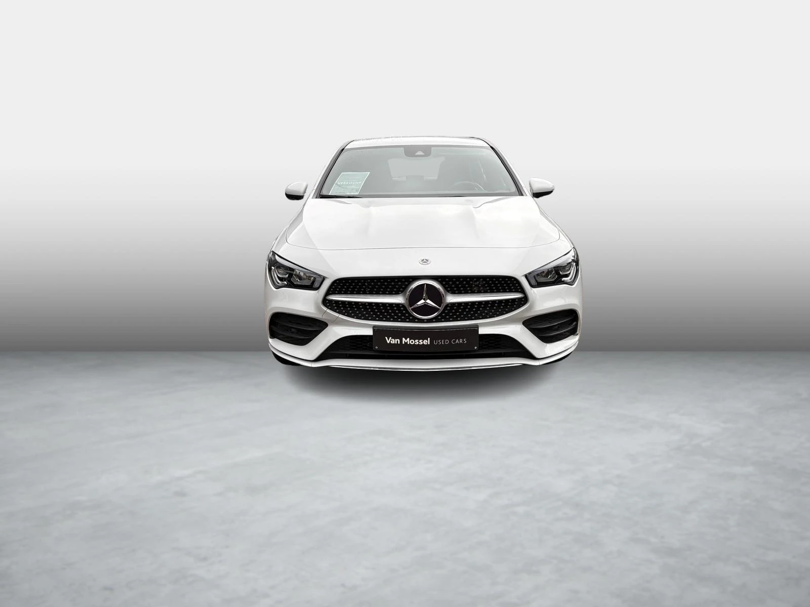 Mercedes-Benz-CLA-image-2