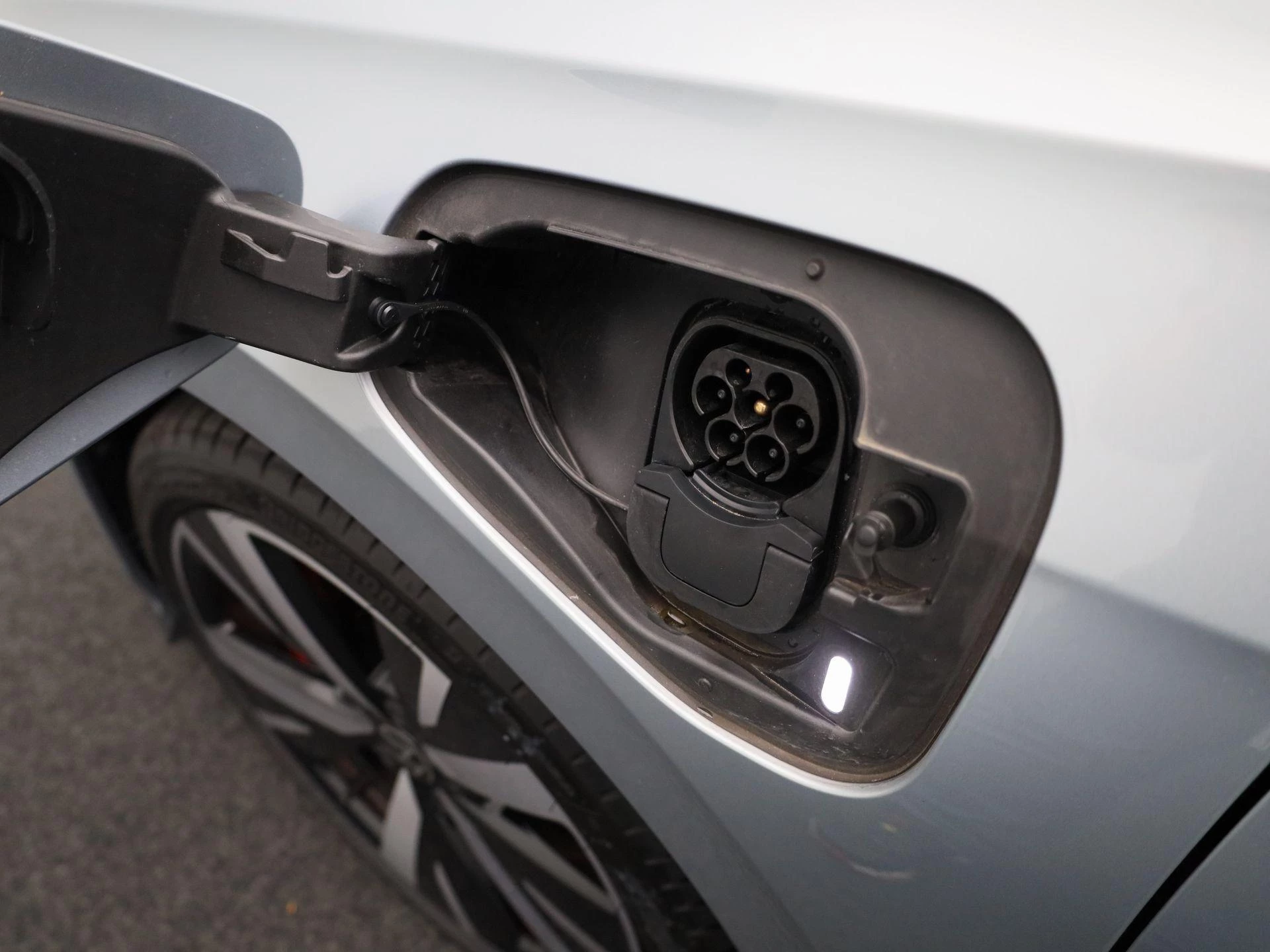 Volkswagen-Golf-image-16