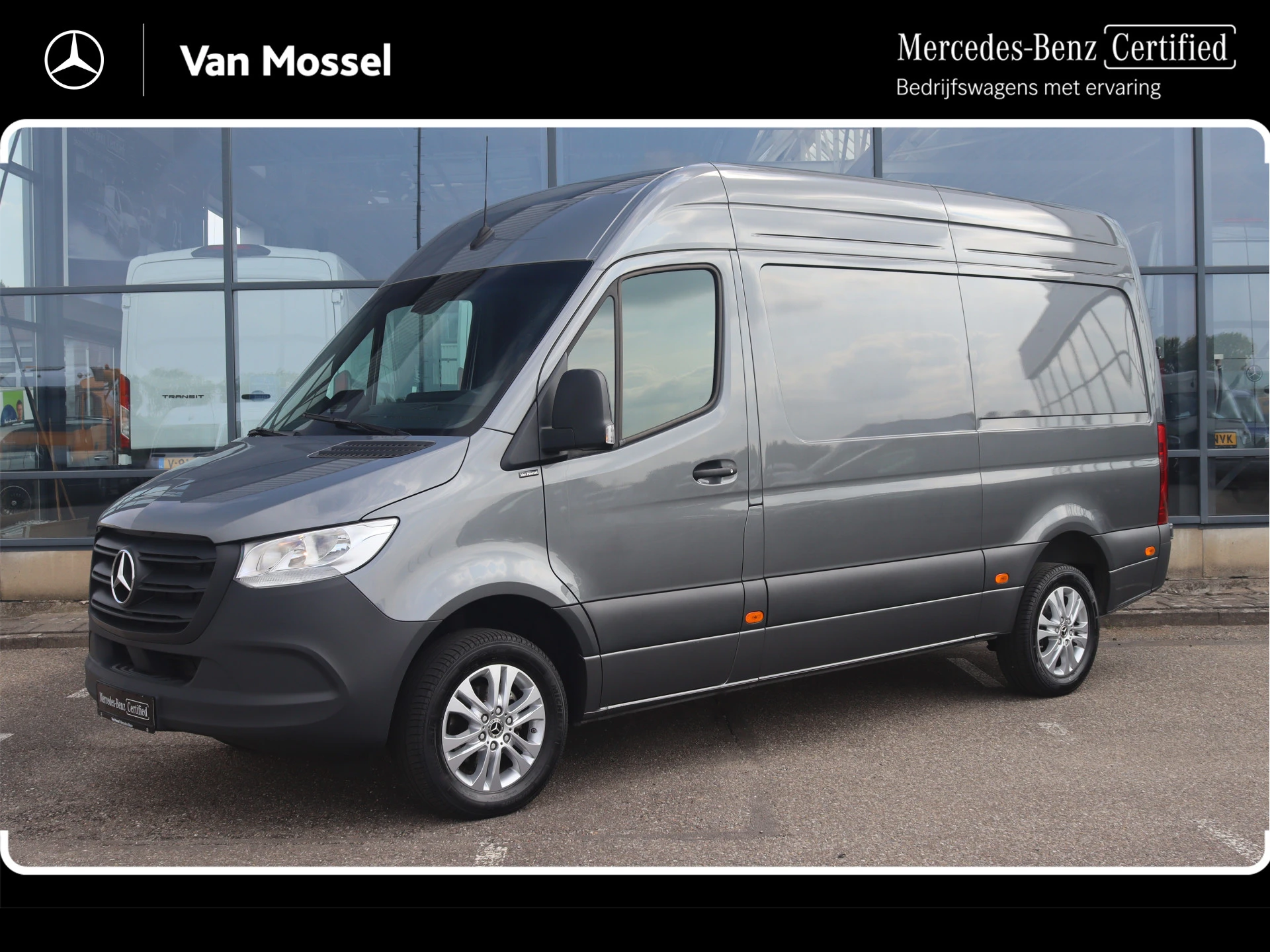 Mercedes-Benz-Sprinter-image-0