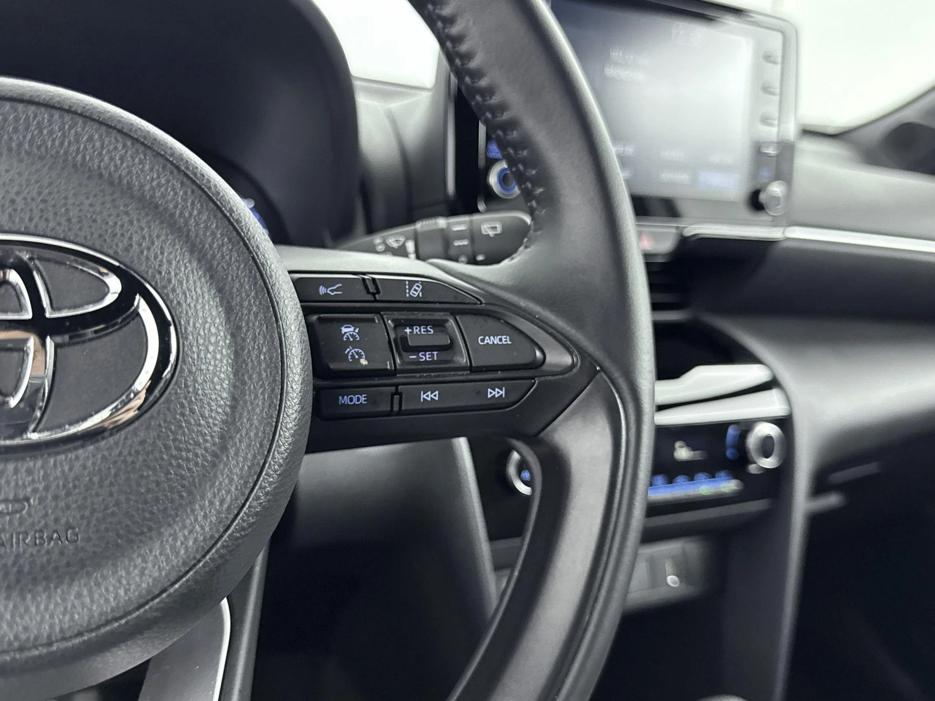 Toyota-Yaris Cross-image-5