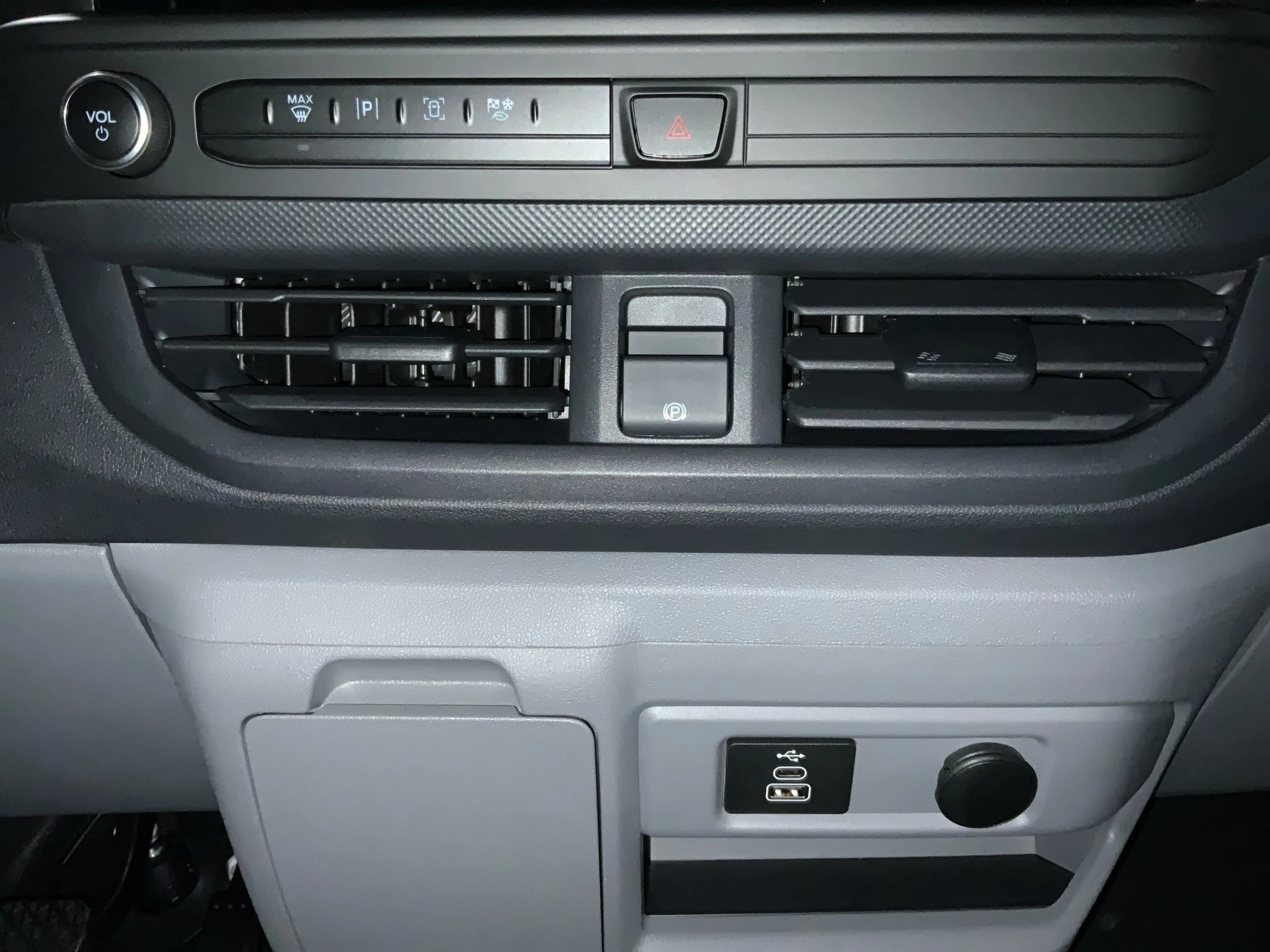 Ford Transit Custom Trend 320 L1 Automatik MJ 2026.50 *Aktionspreis ab Lager bis zum 30.06.2026*