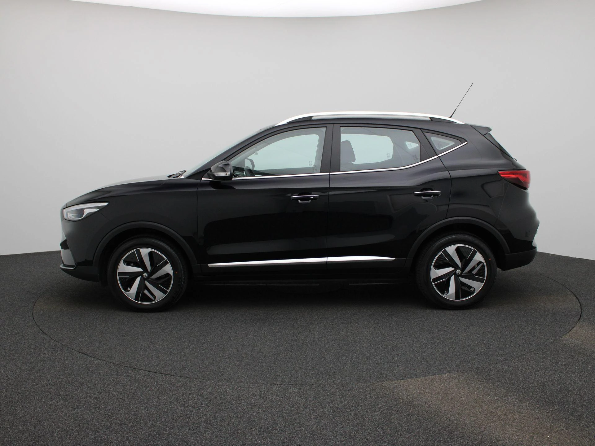MG-ZS-image-3
