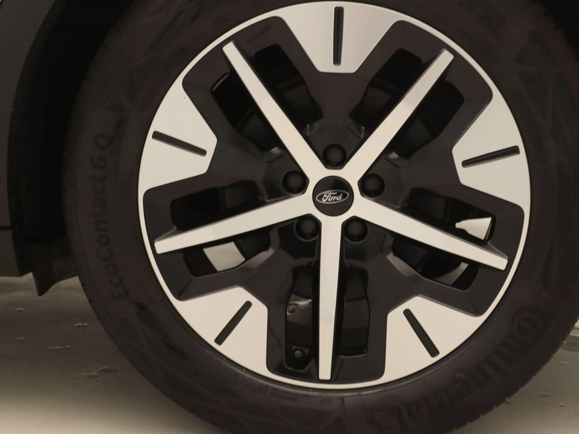 Ford-Explorer-image-16