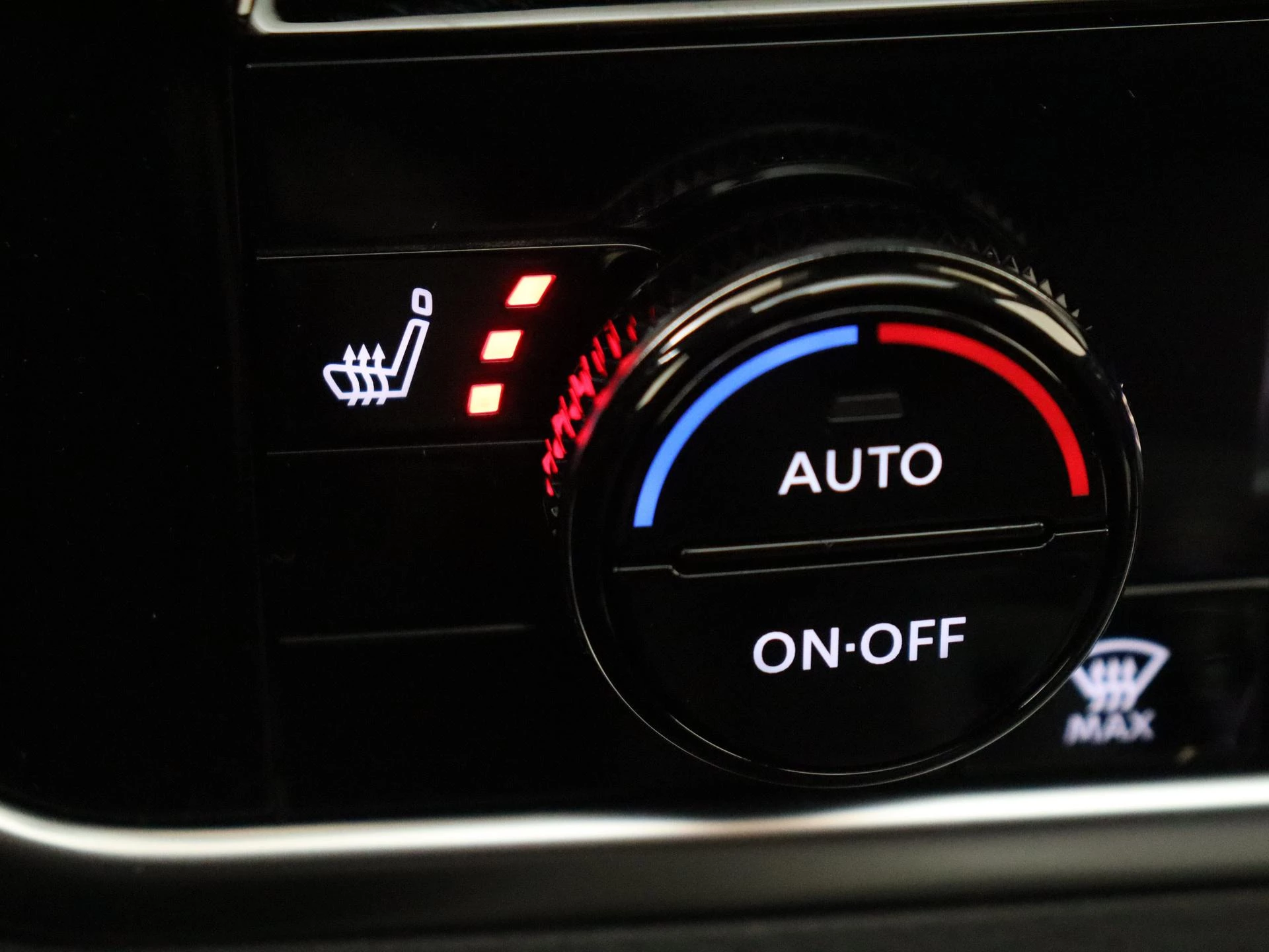 Nissan-QASHQAI-image-28