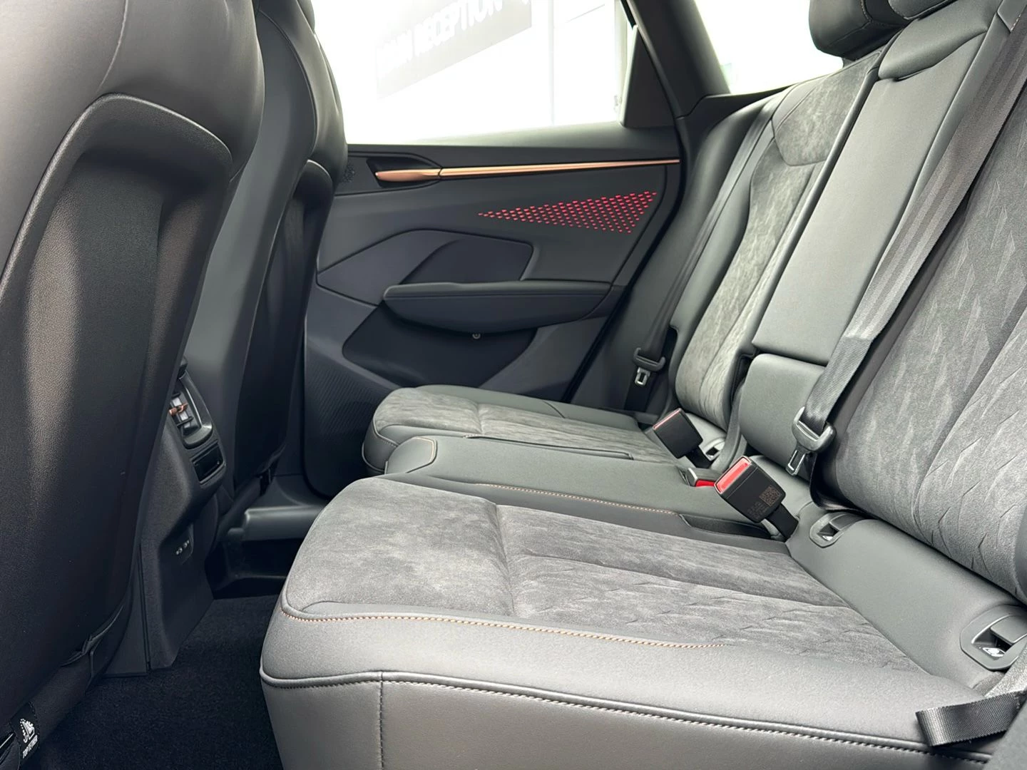 CUPRA Terramar 1.5 eHybrid 204 V2 5dr DSG