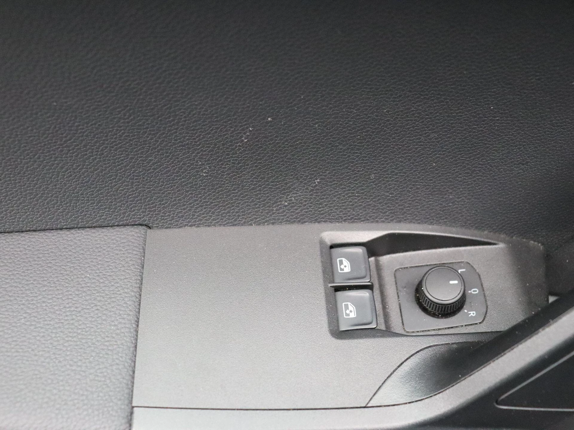 SEAT Ibiza 5D 1.0 TSI 70kW Move Full Link