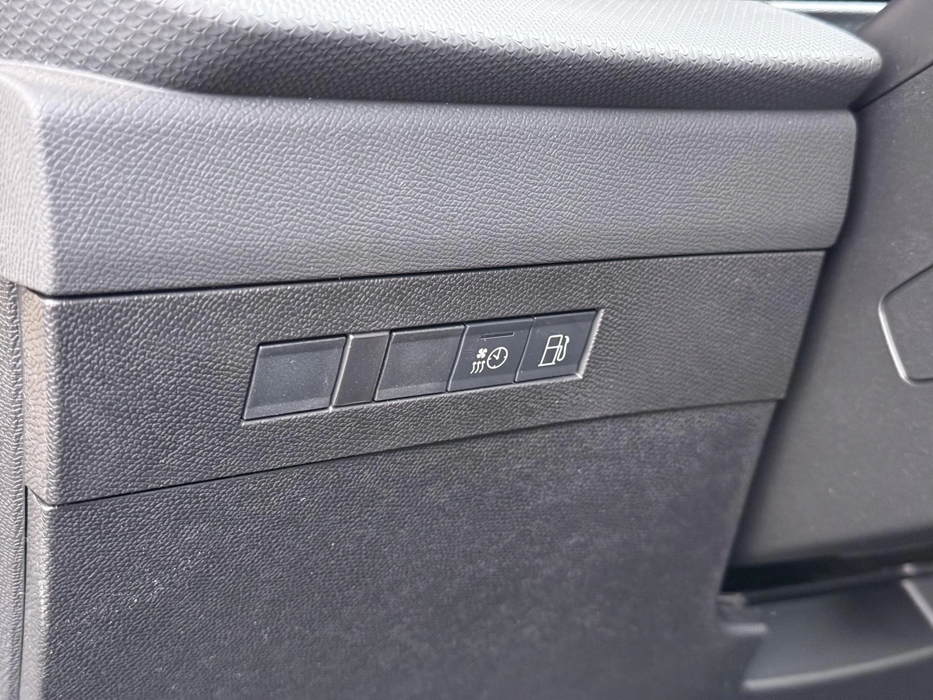 Opel-Astra-image-16
