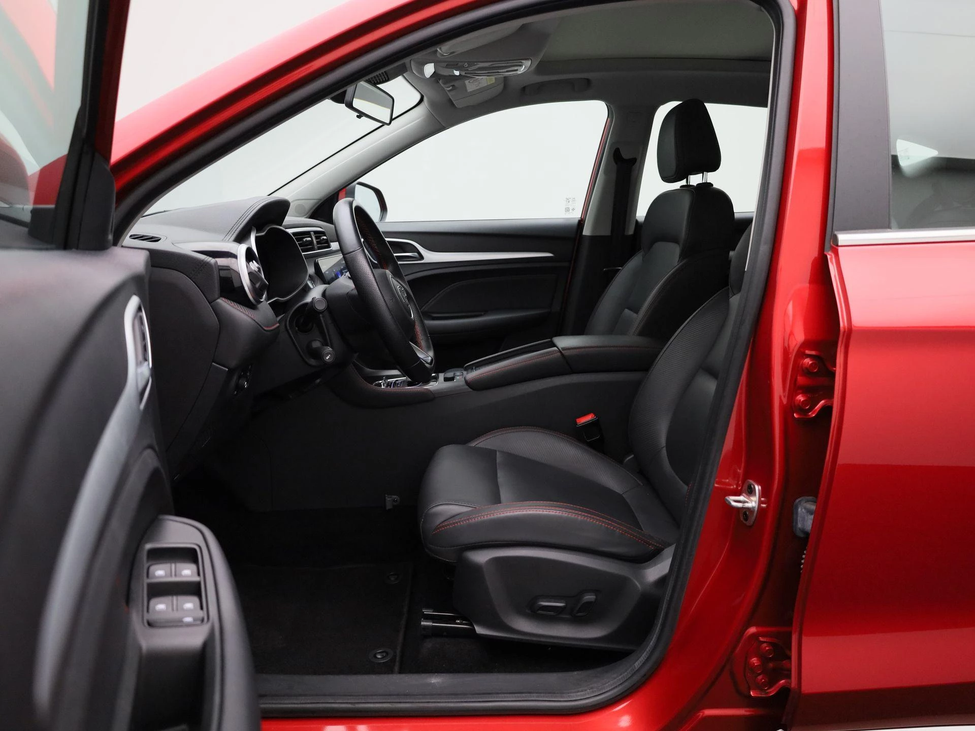 MG ZS EV Long Range Luxury 70 kWh