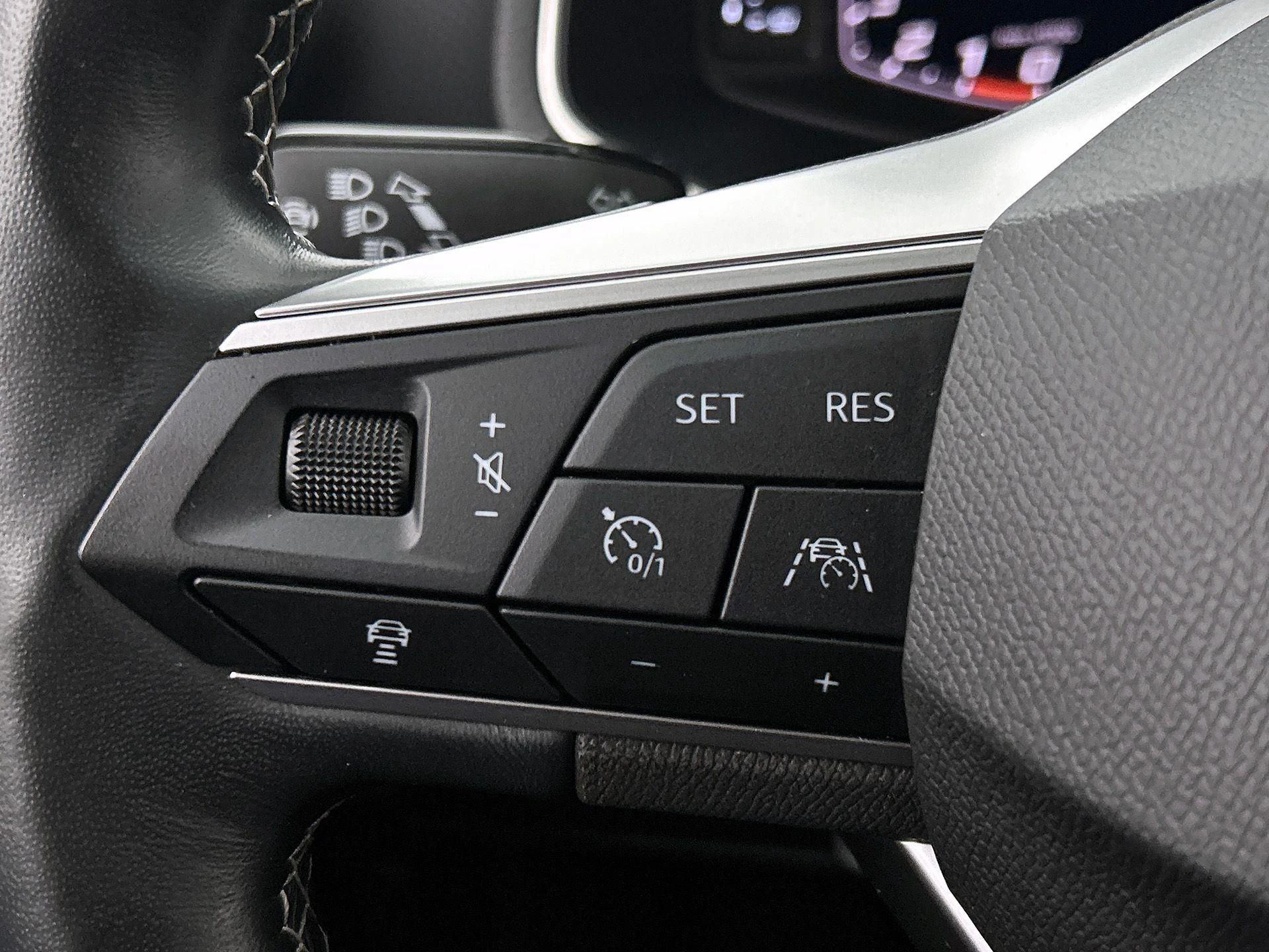 SEAT-Arona-image-5