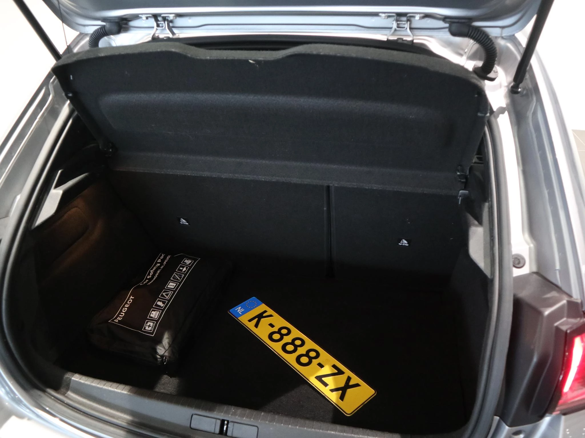Peugeot-208-image-21