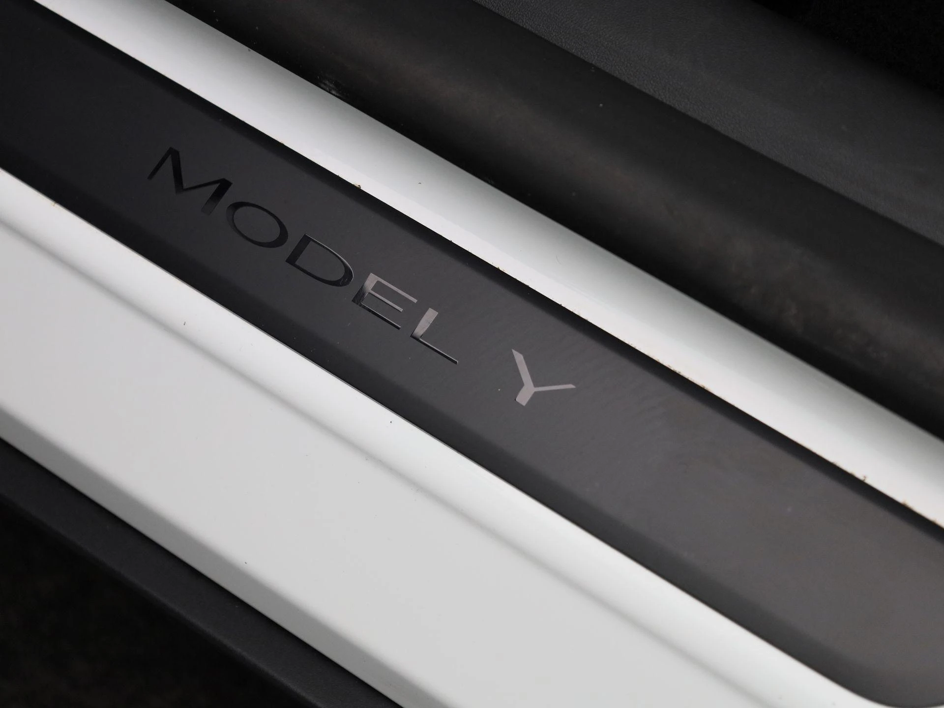 Tesla-Model Y-image-35