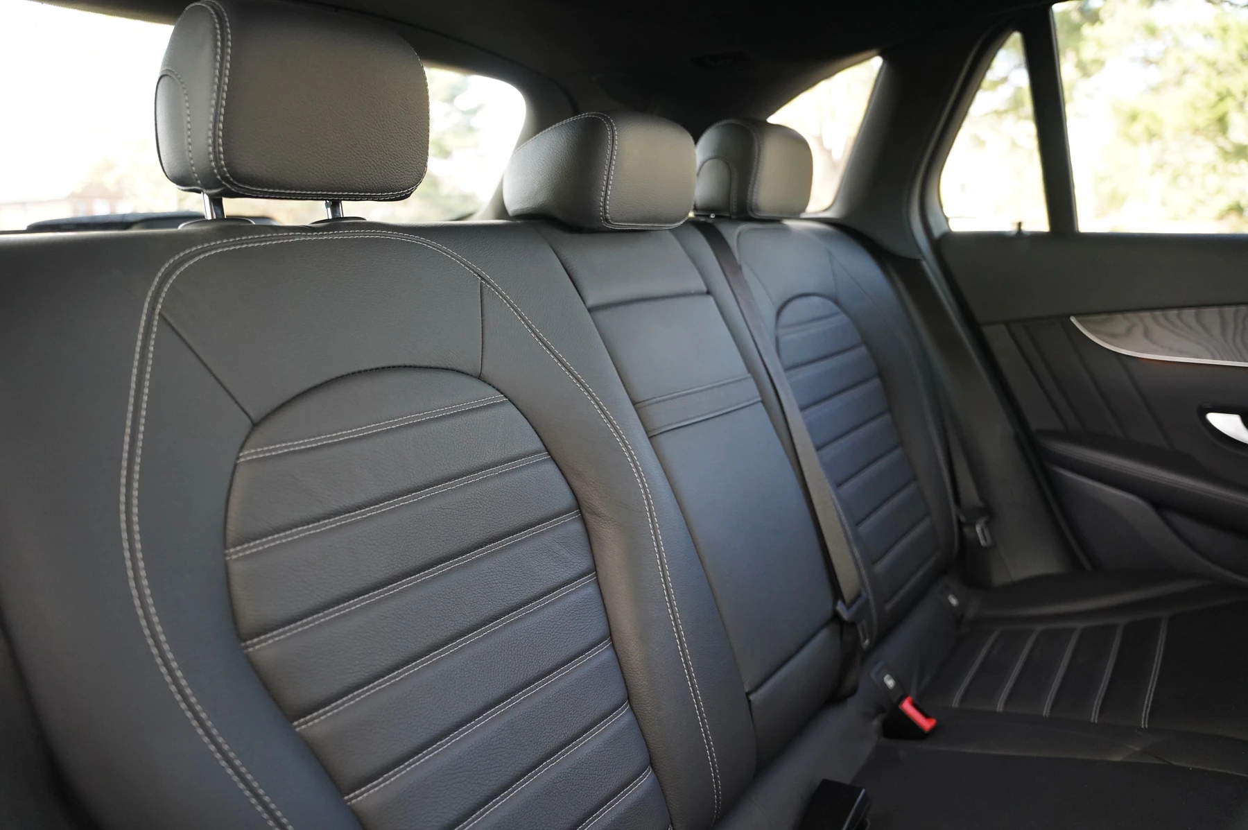 Mercedes-Benz-GLC-image-29