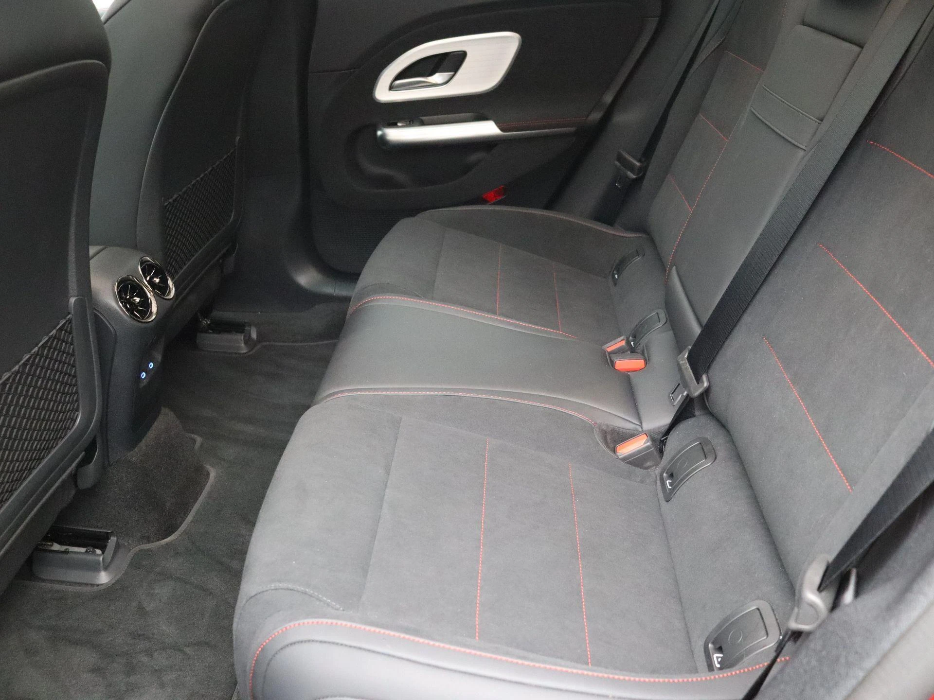 Mercedes-Benz CLA 250+ SPORT EDITION + MULTIBEAM LED + PANO +