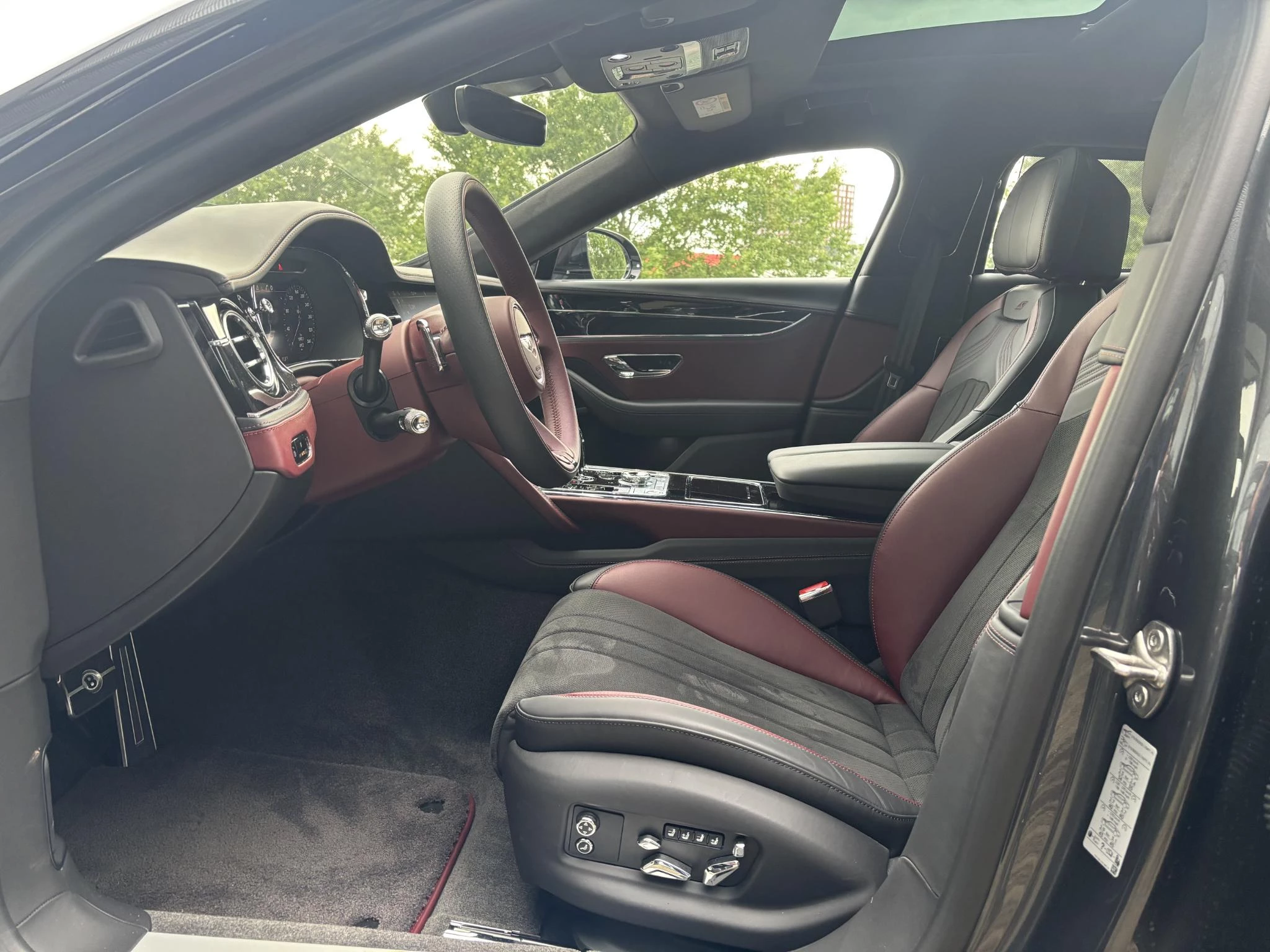 Bentley Flying Spur 2.9 V6 Hybrid Azure
