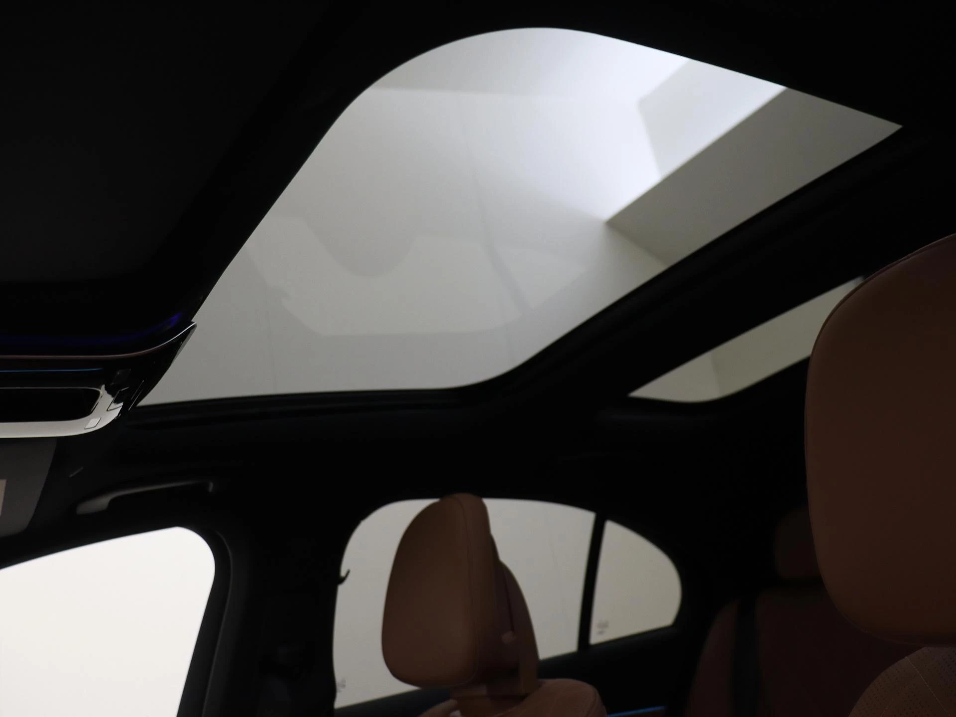 Mercedes-Benz-E-Klasse-image-26