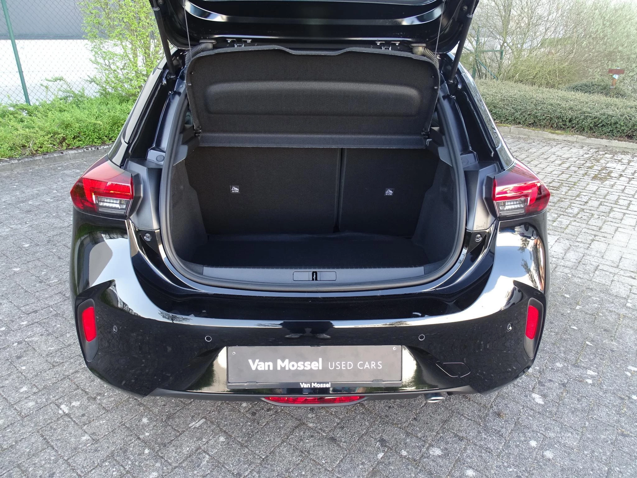 Opel-Corsa-image-10