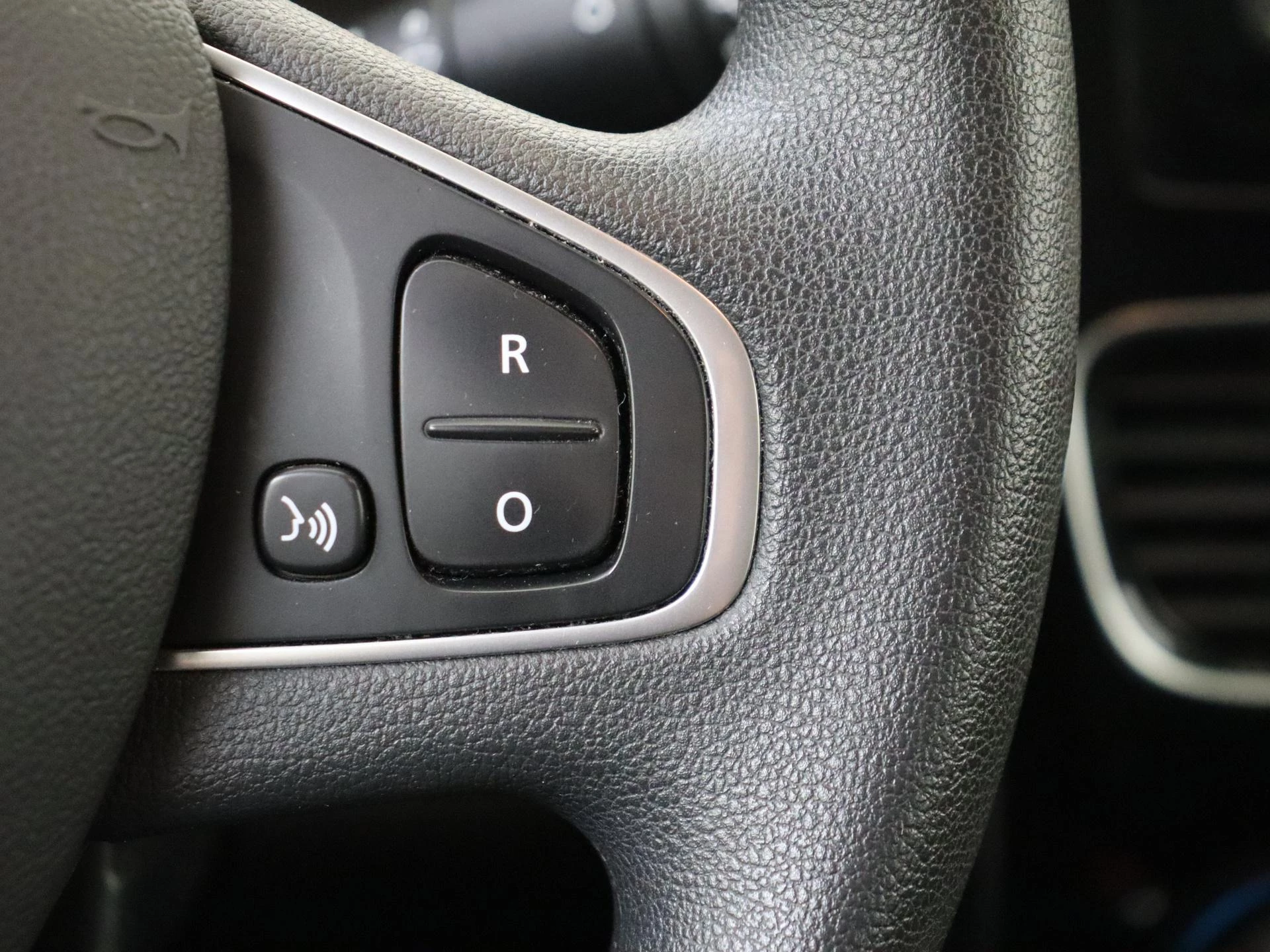 Renault-Clio-image-14