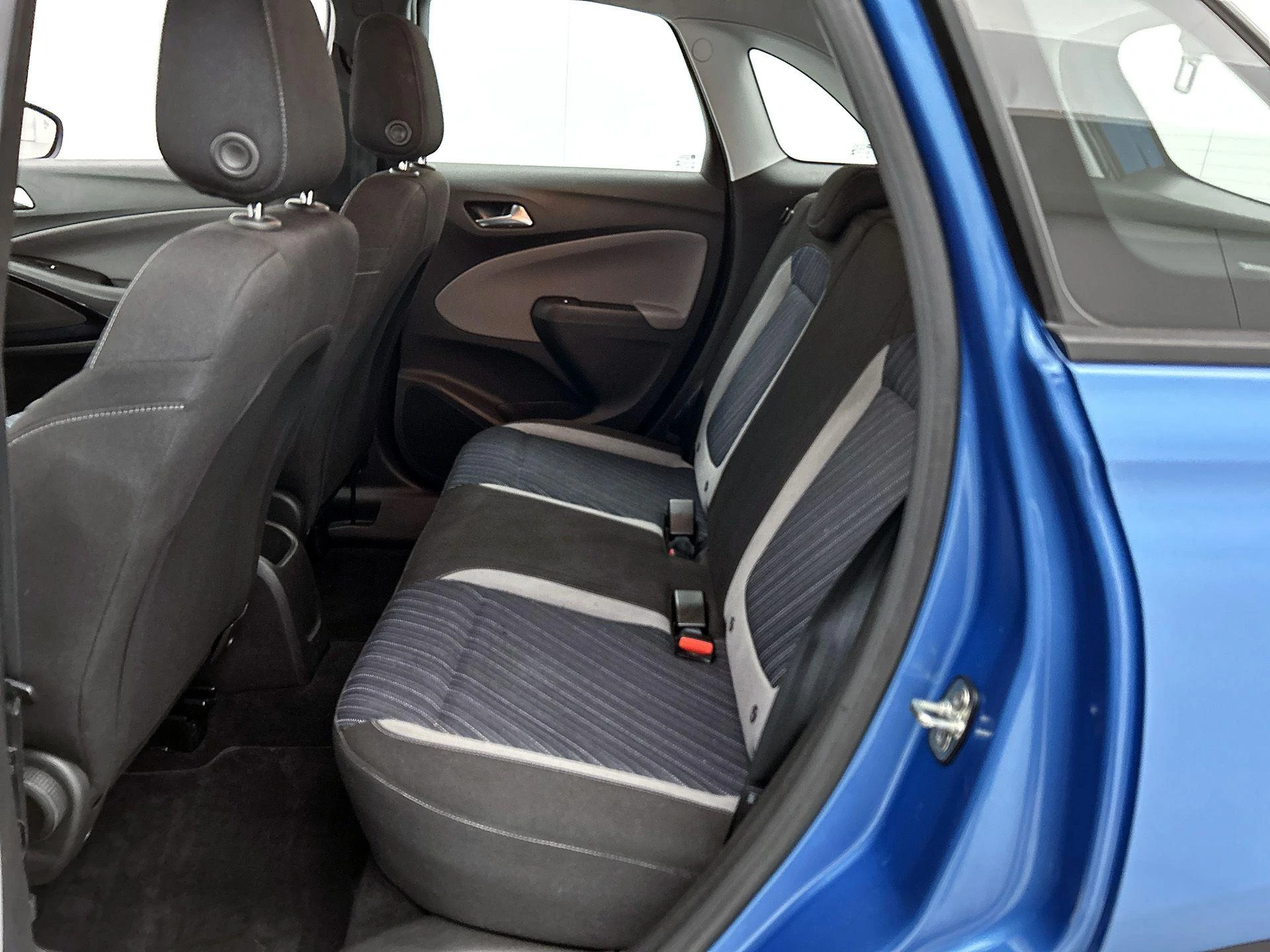 Opel-Crossland X-image-25