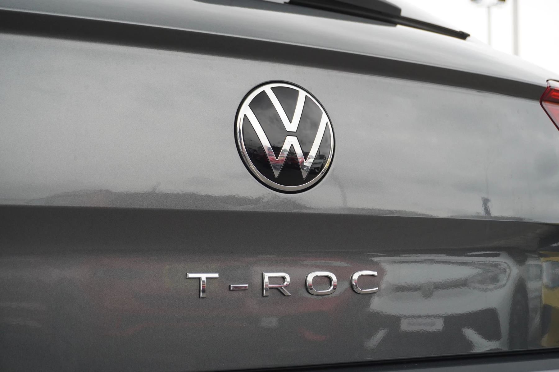 Volkswagen-T-Roc-image-44