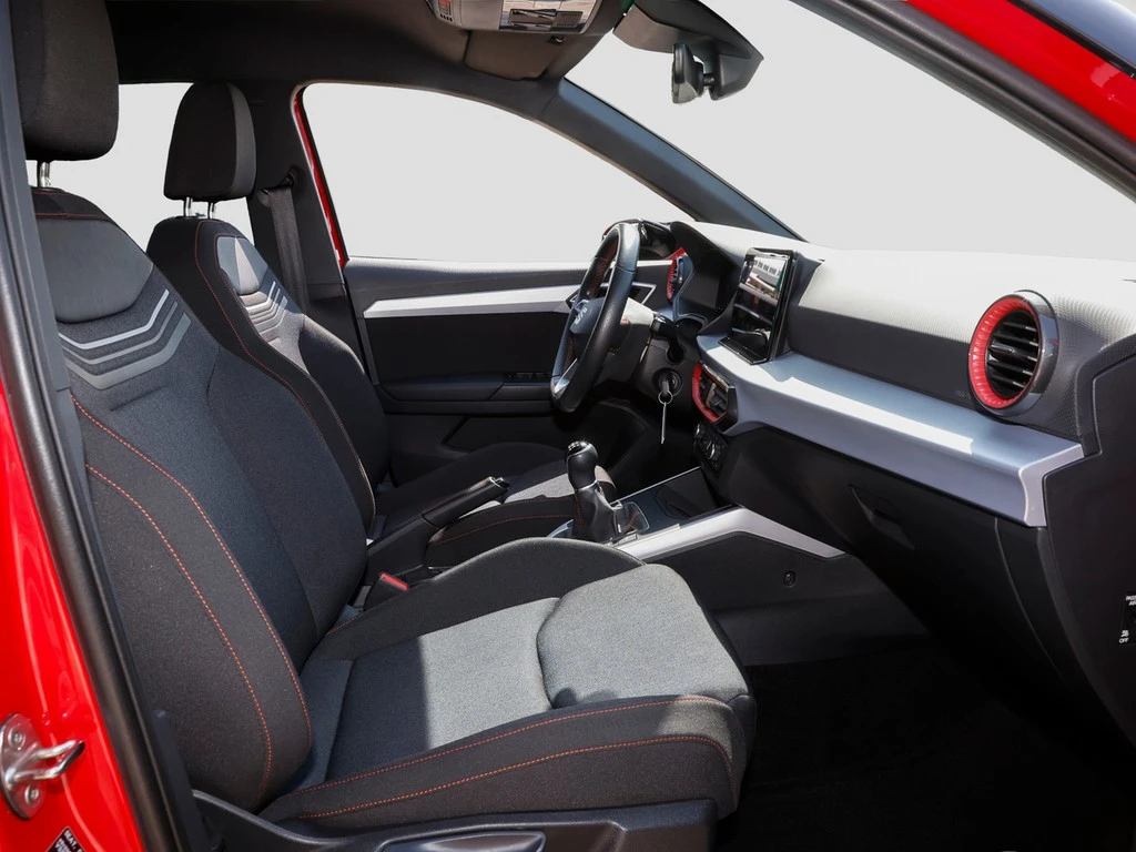 SEAT-Arona-image-6