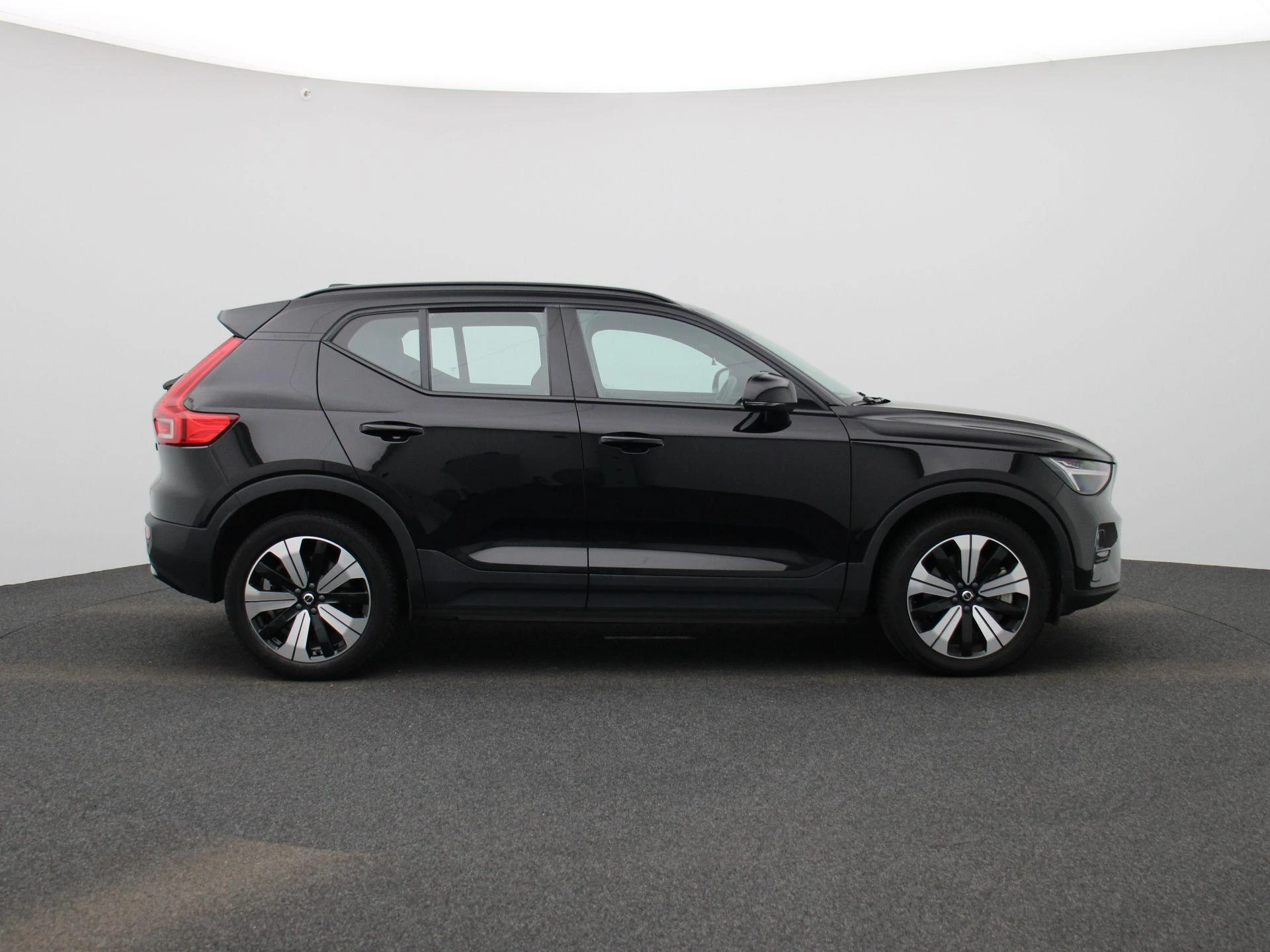 Volvo-XC40-image-5