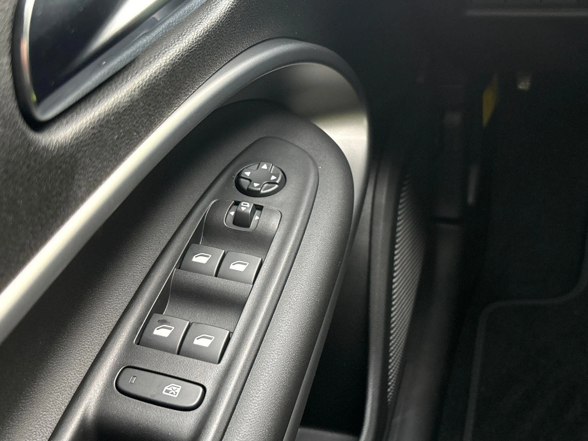 Jeep-Avenger-image-28