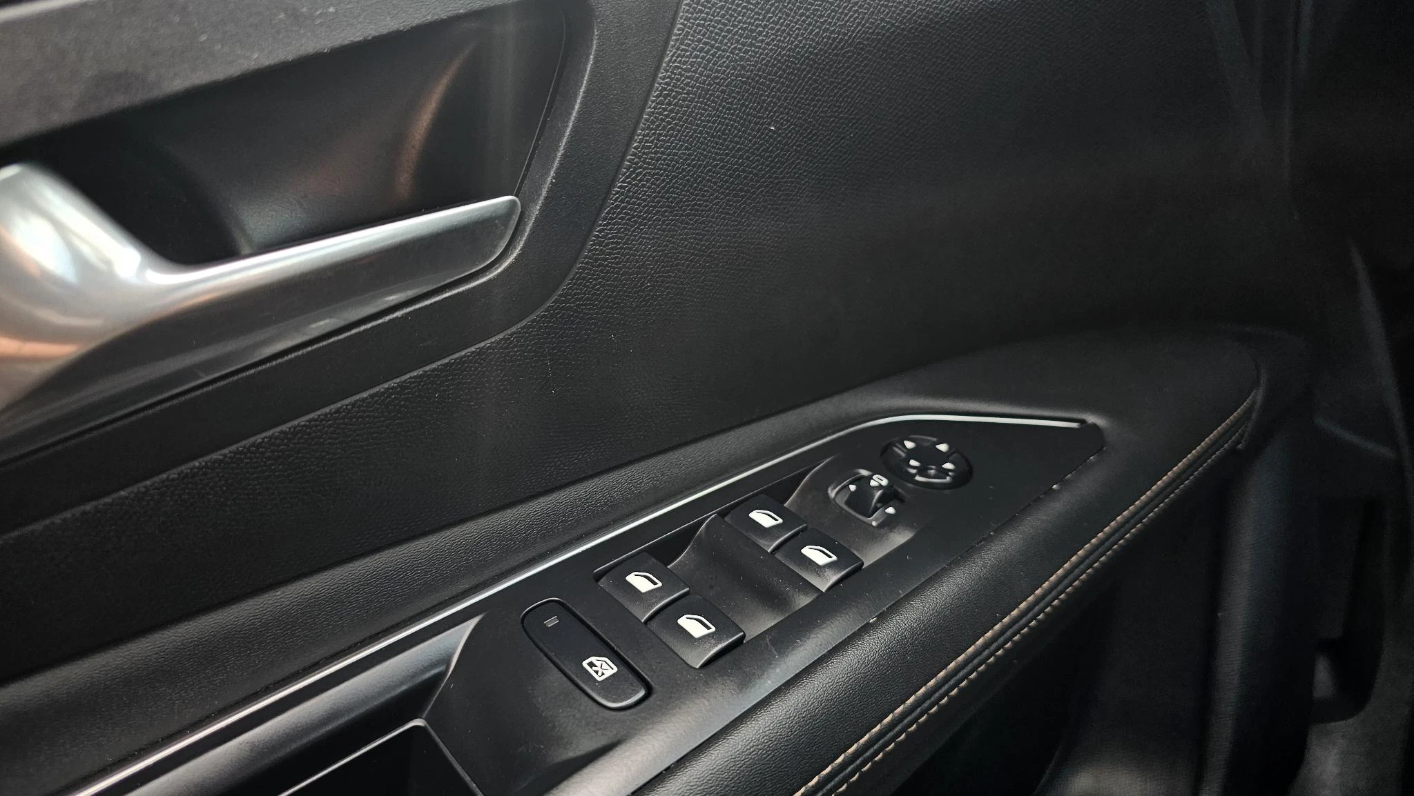Peugeot 3008 1.6 HYbrid 225 GT- Line