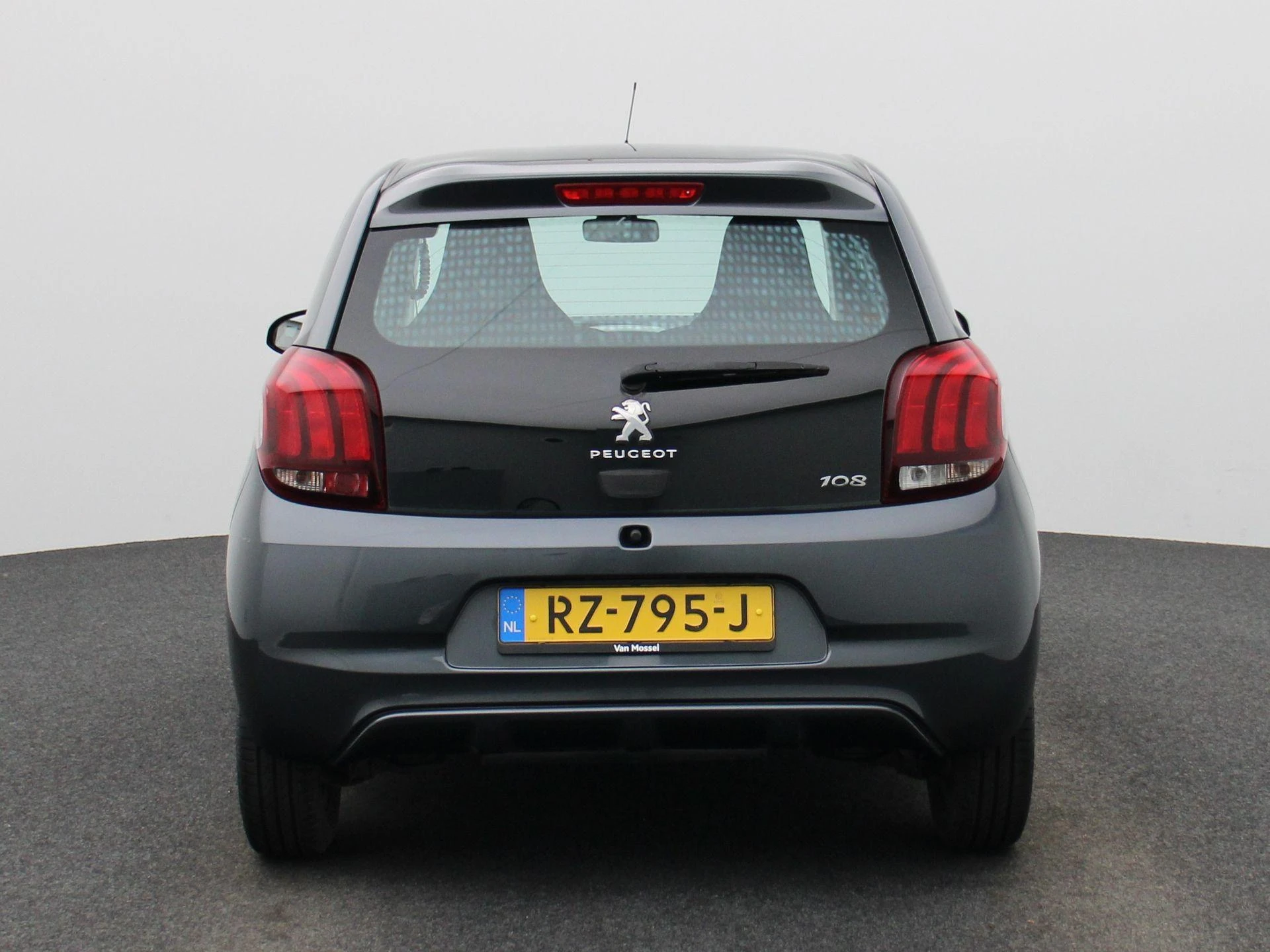 Peugeot-108-image-4