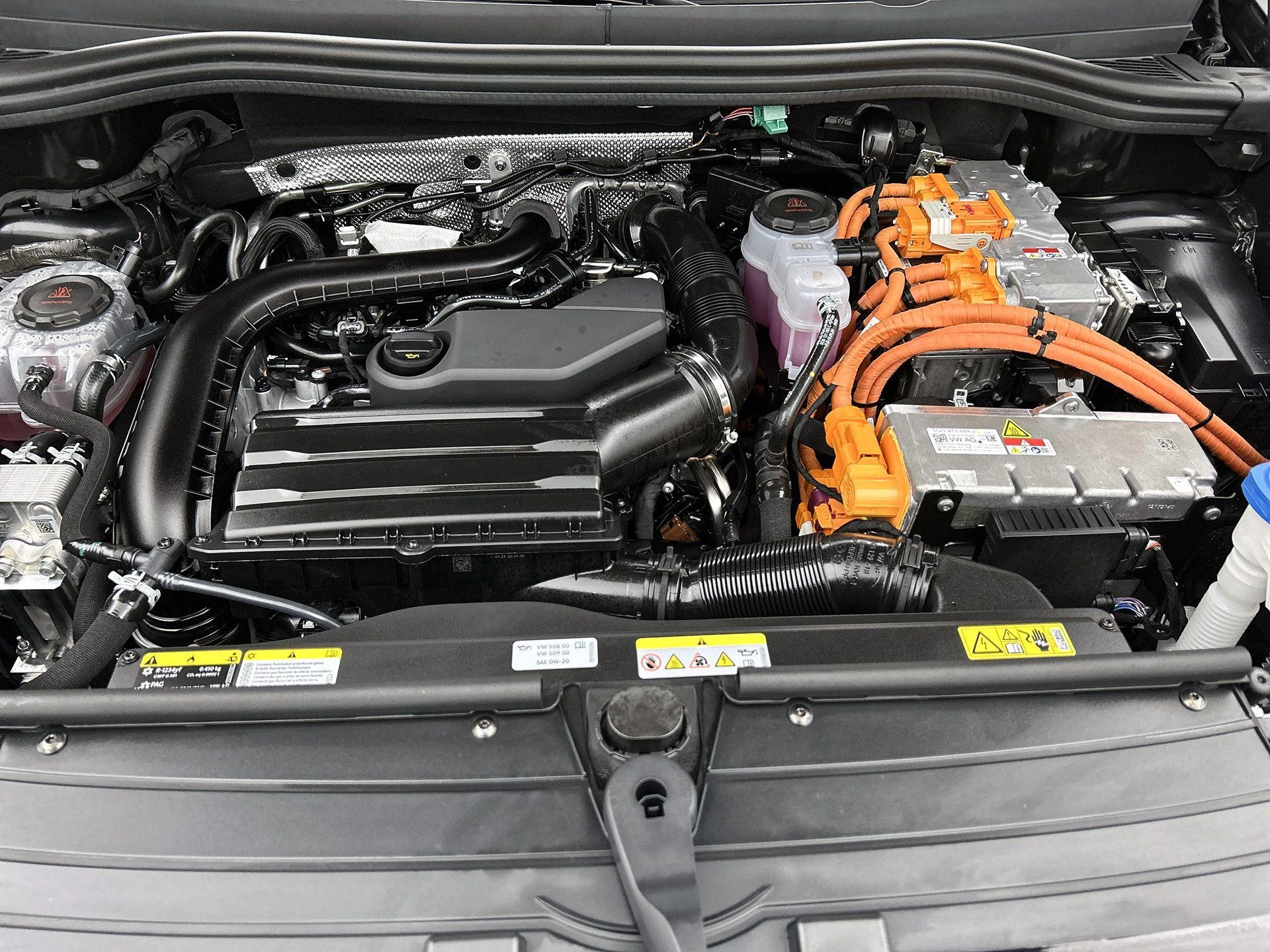 Volkswagen-Tiguan-image-38