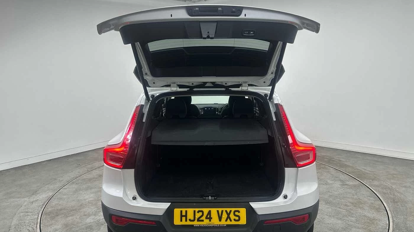 Volvo-XC40-image-14
